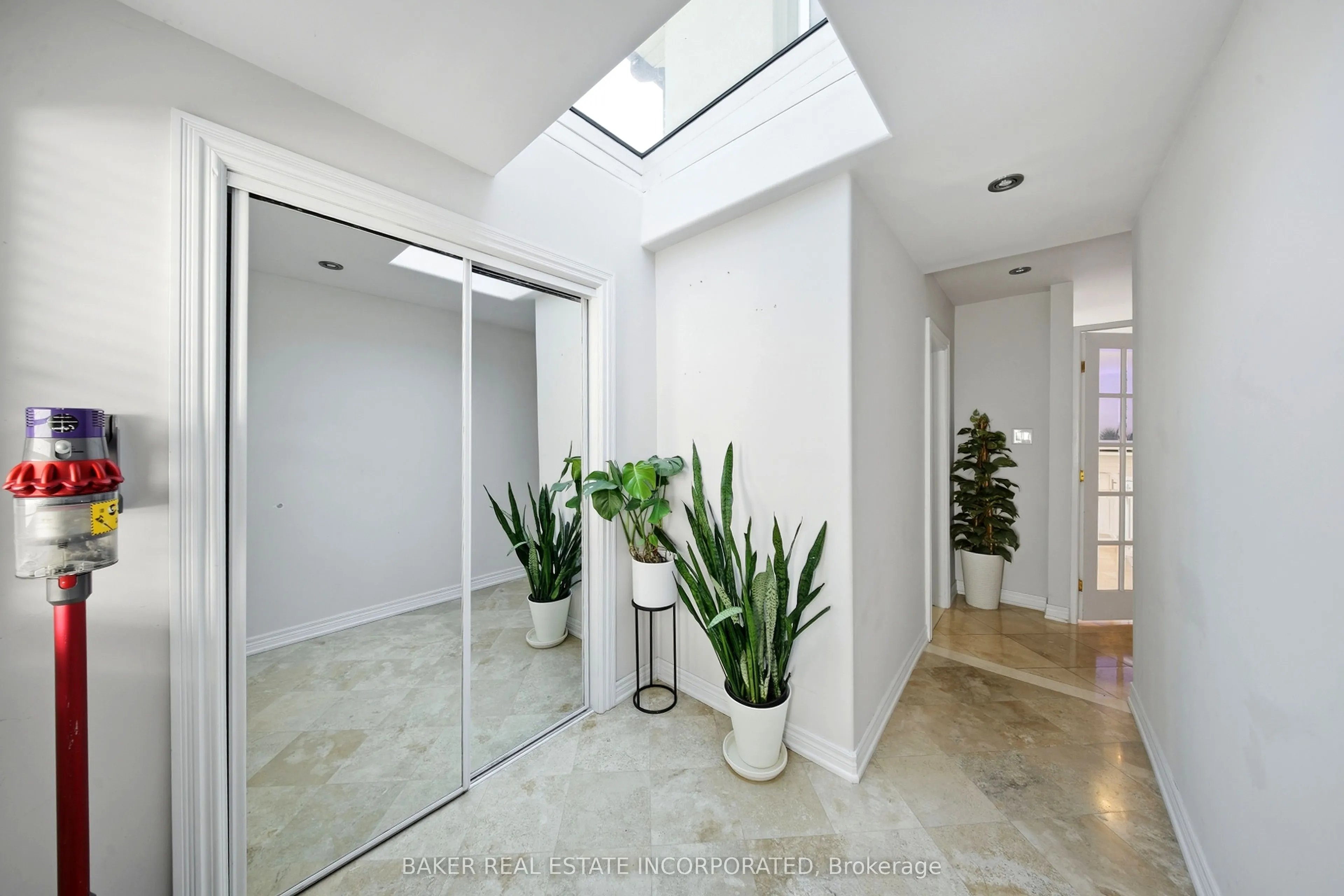3415 Schomberg Avenue