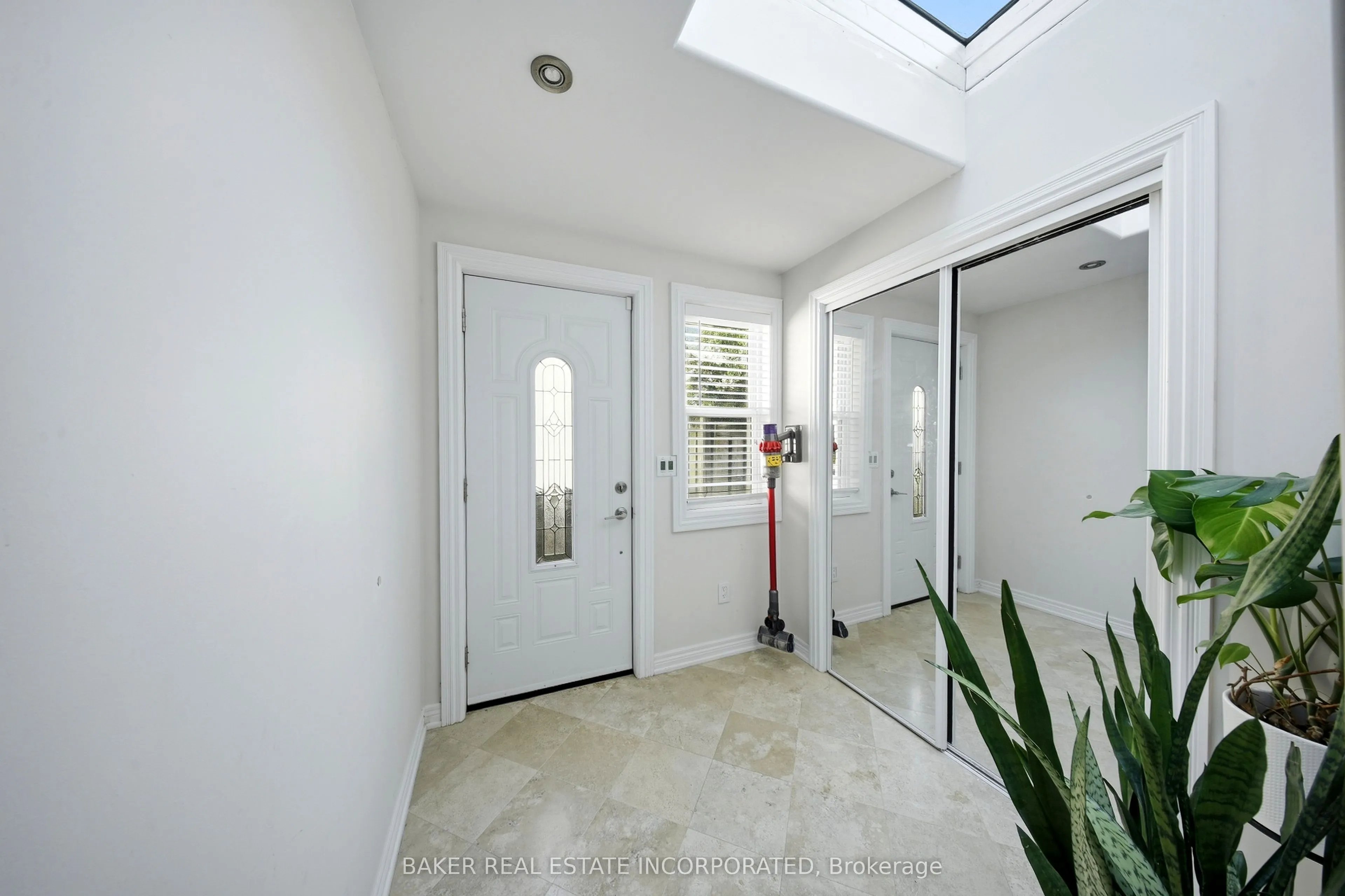 3415 Schomberg Avenue