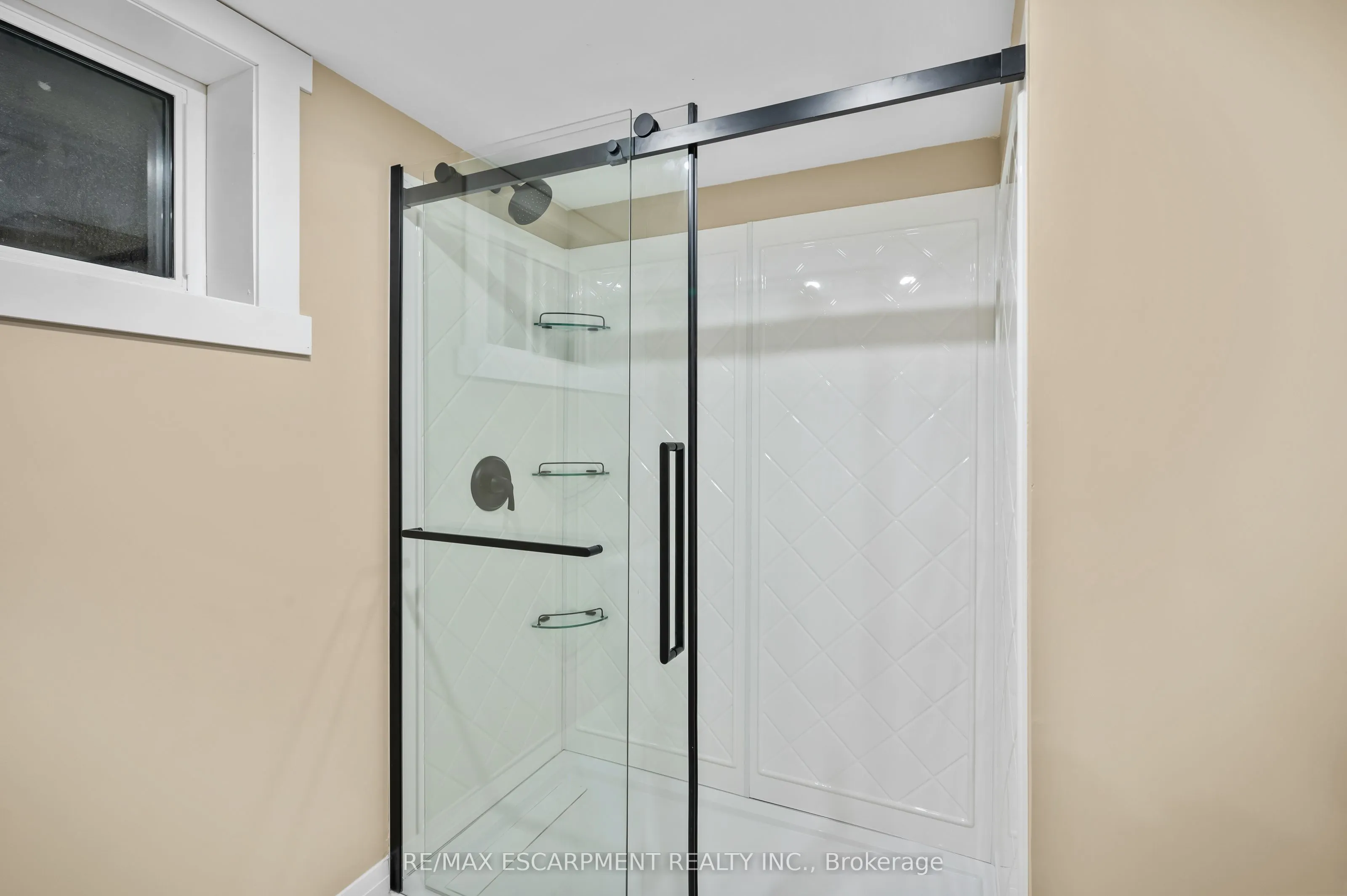 1041 Shepherd's Drive
