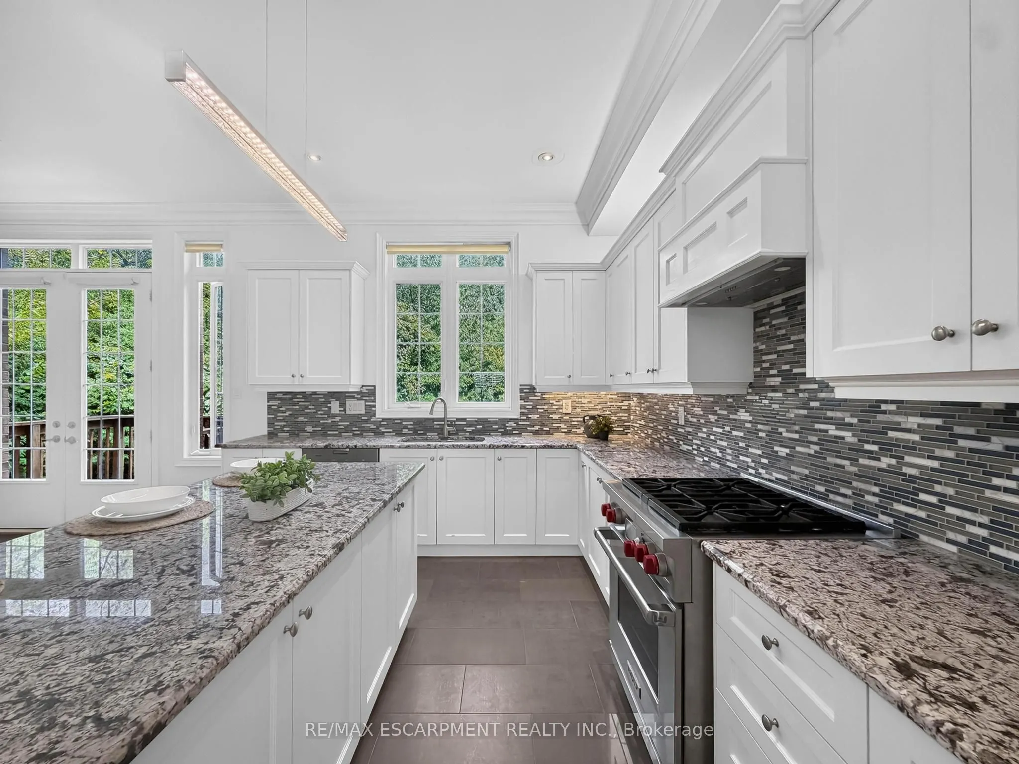 2121 Blackforest Crescent