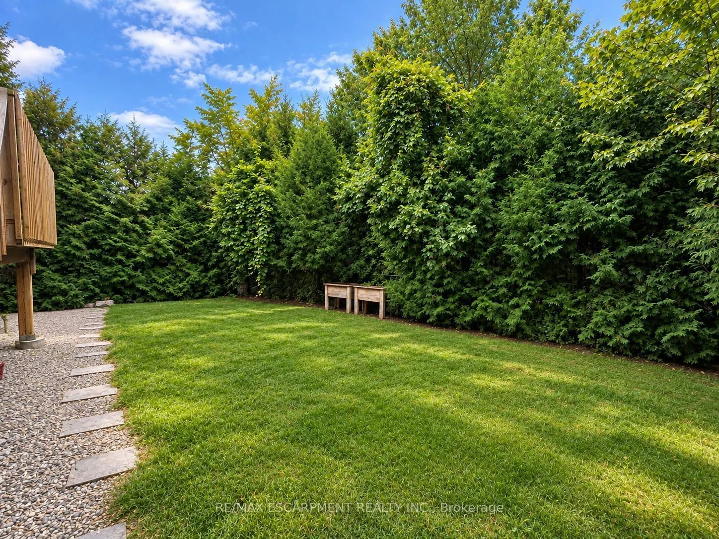 2121 Blackforest Crescent