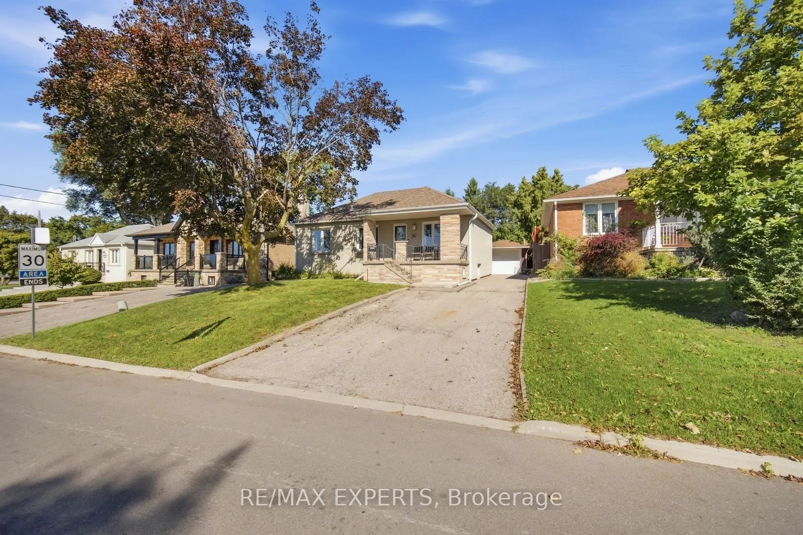 90 Heathrow Drive