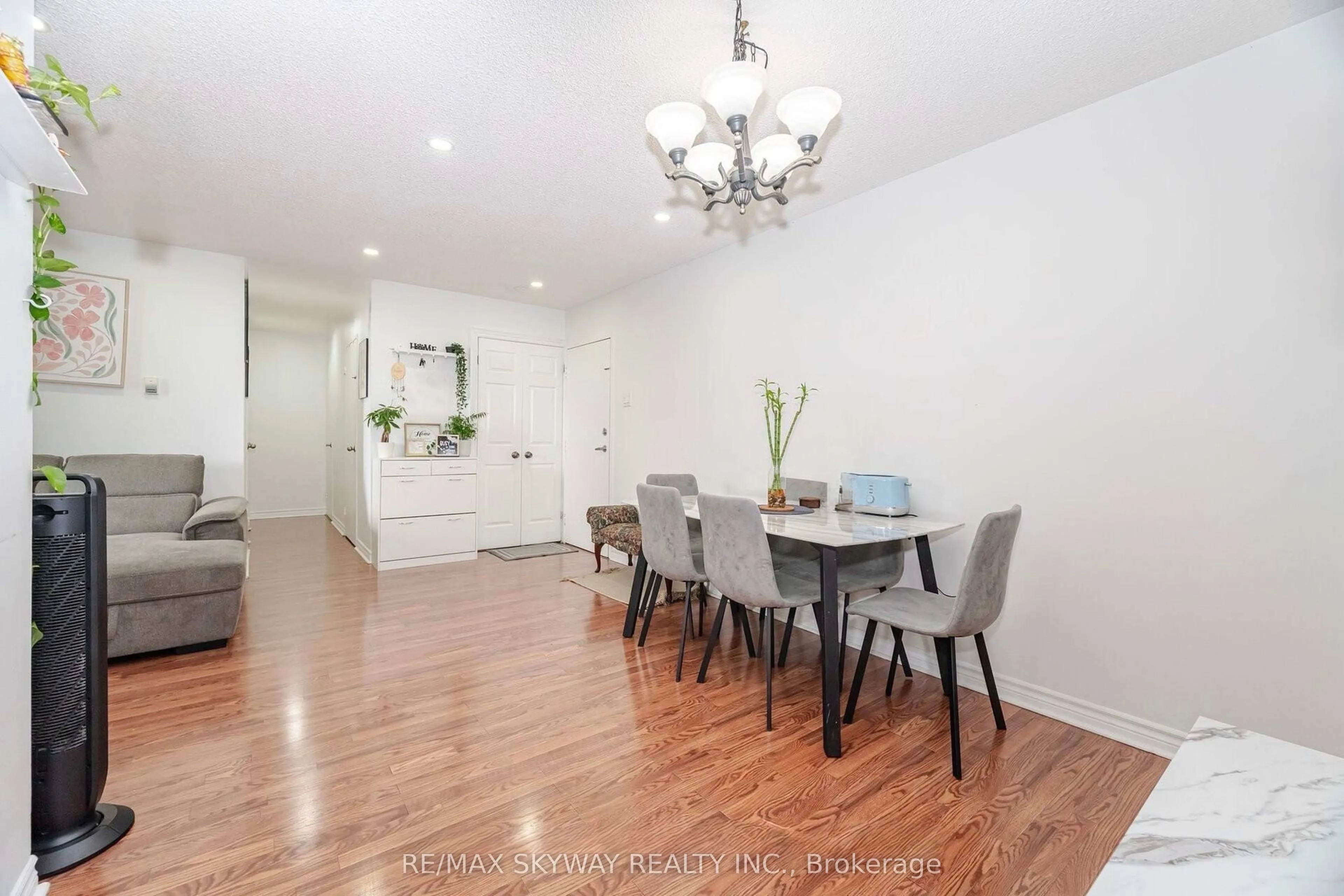1615 Bloor Street #1203