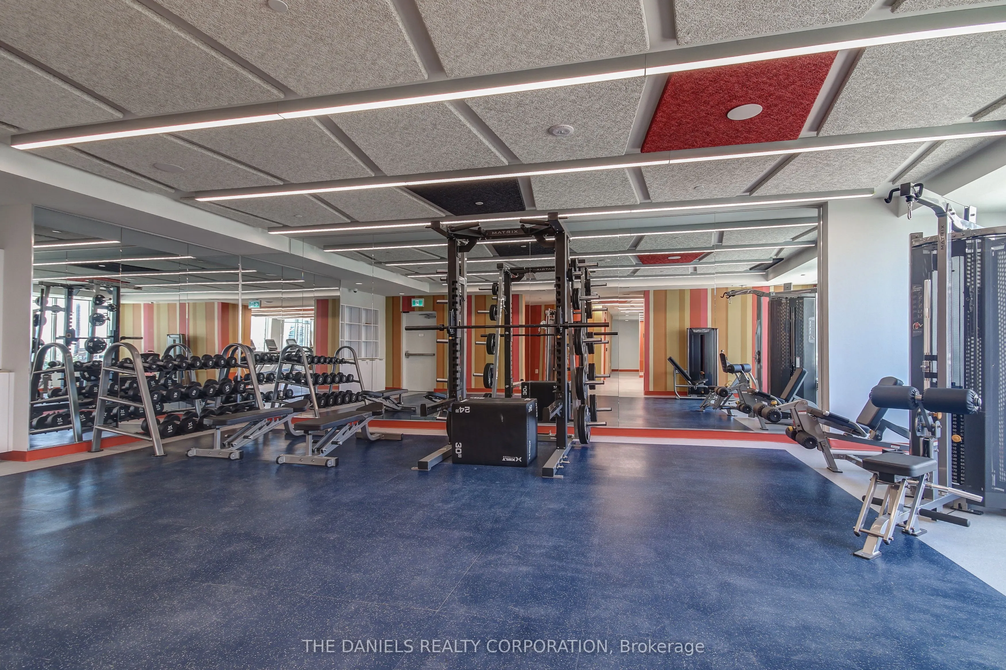 2485 Eglinton Avenue W #807