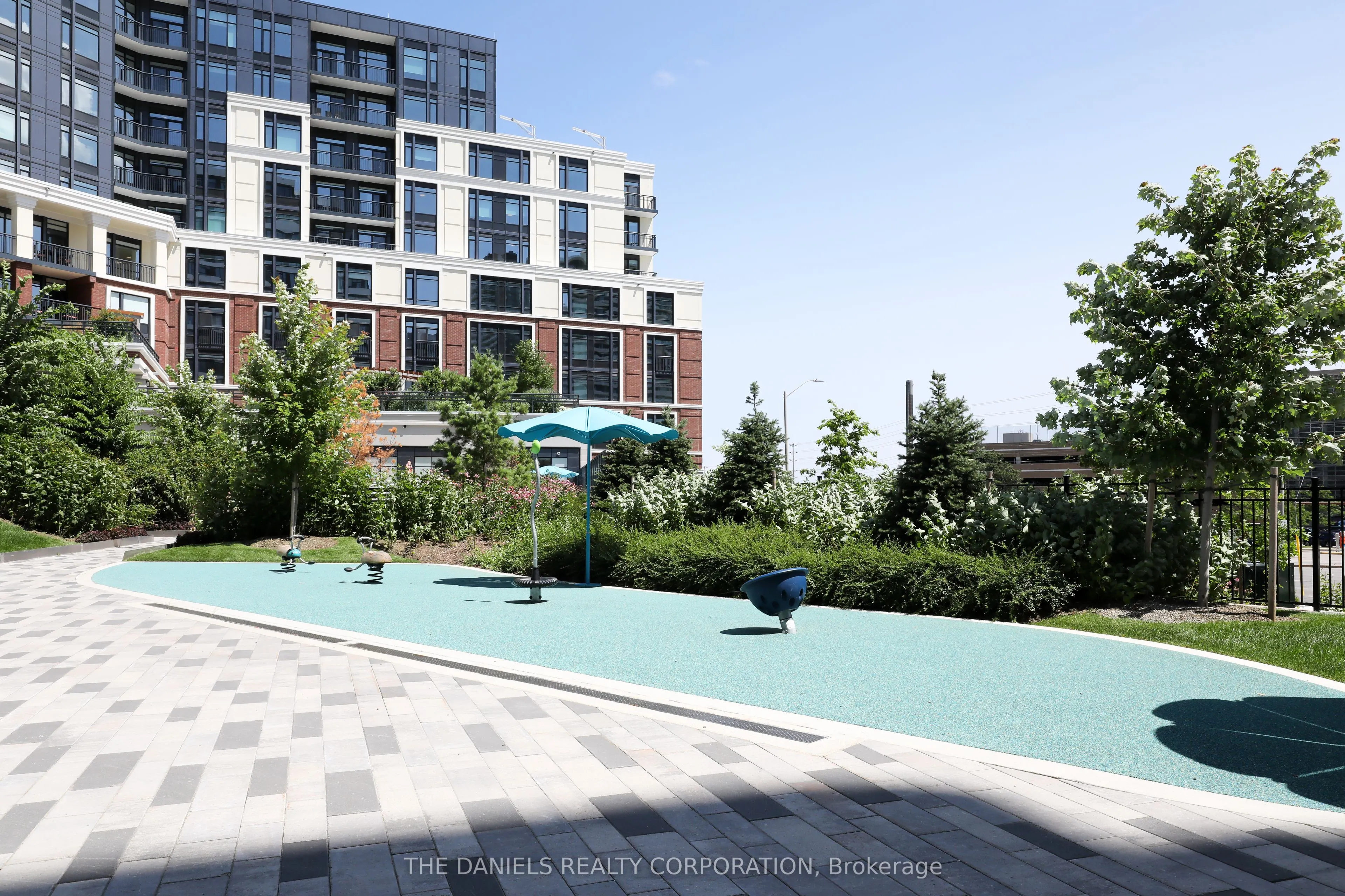 2485 Eglinton Avenue W #807