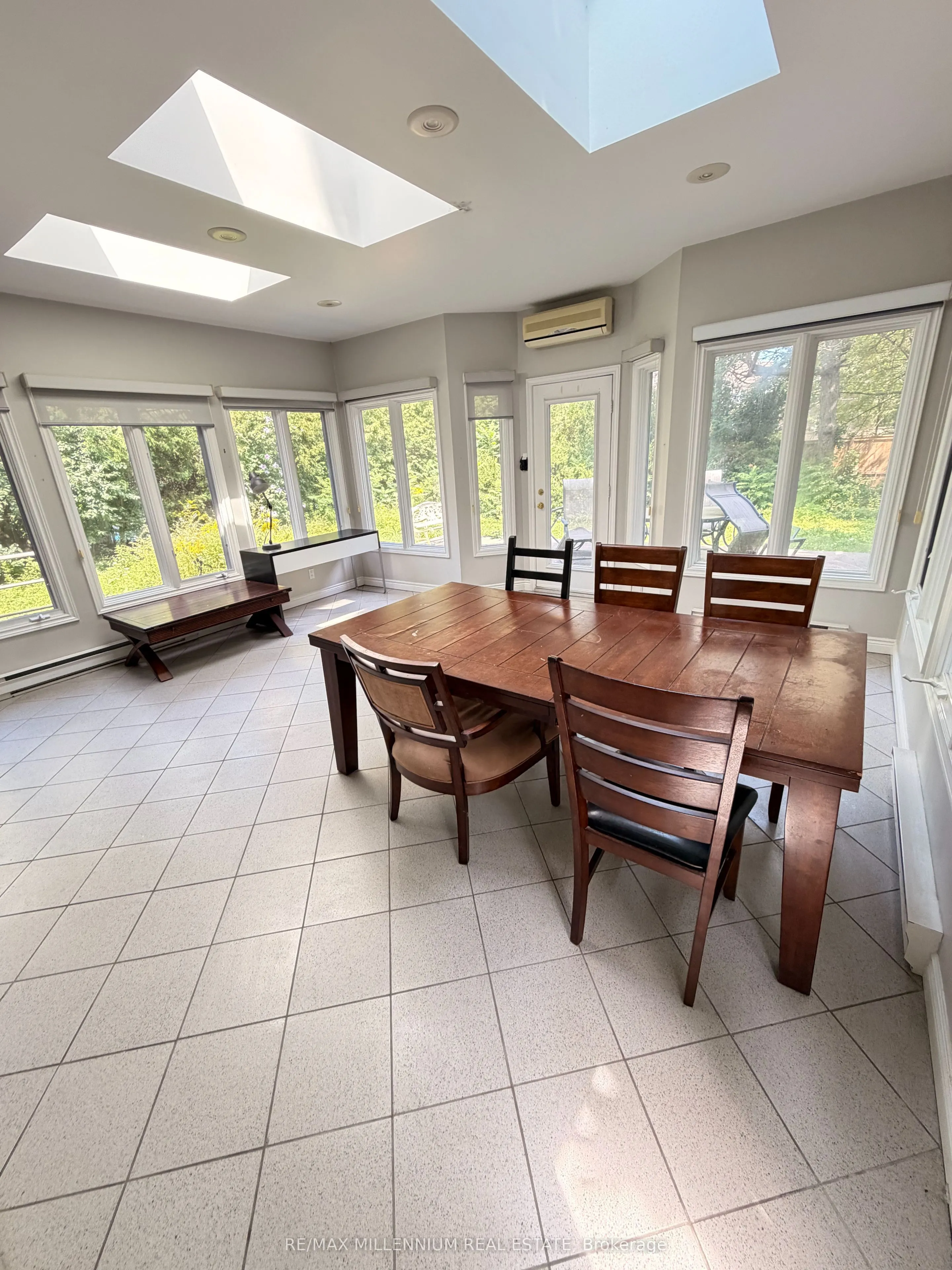 3501 Kingbird Court