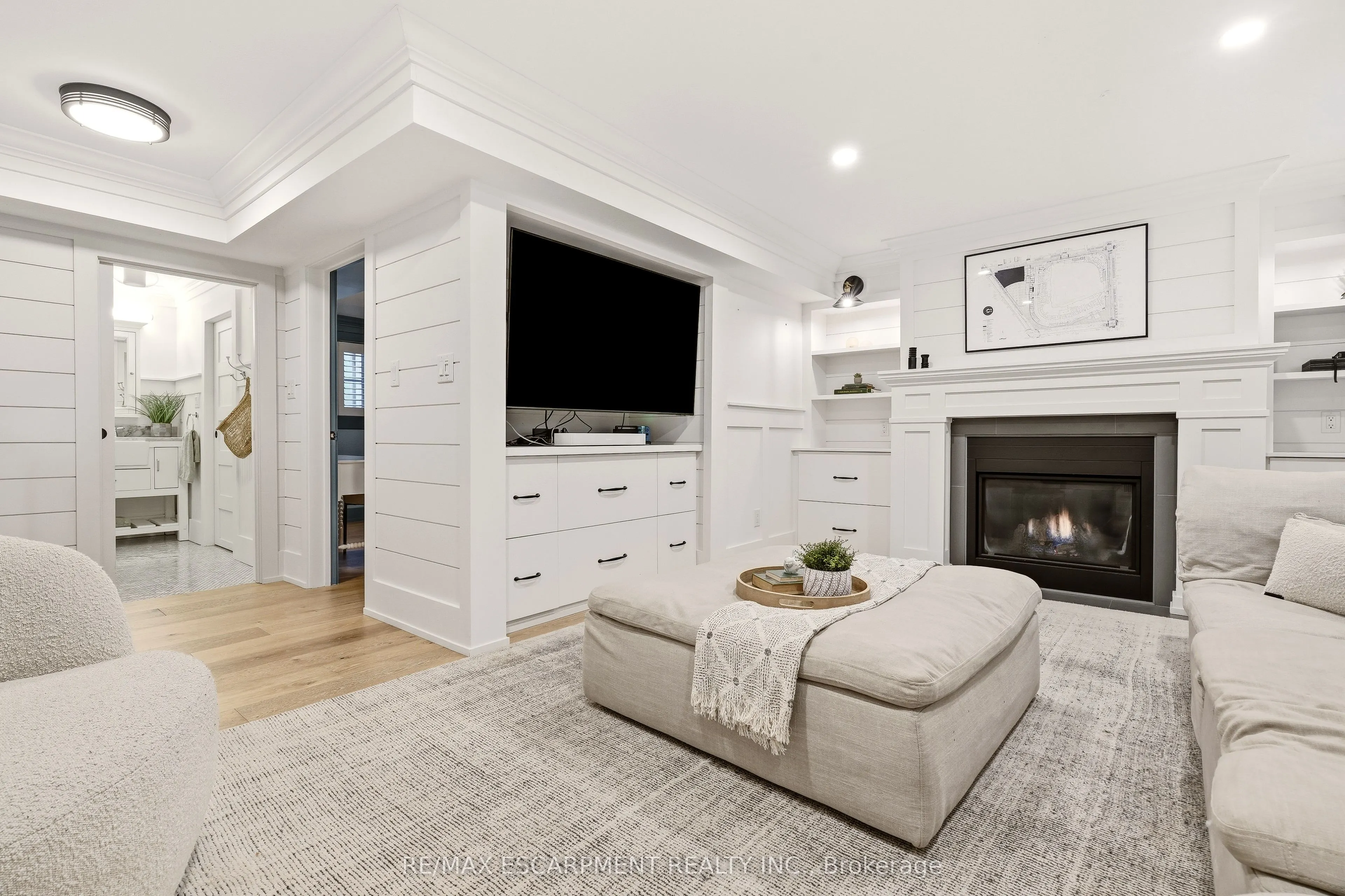 330 Camelot Court
