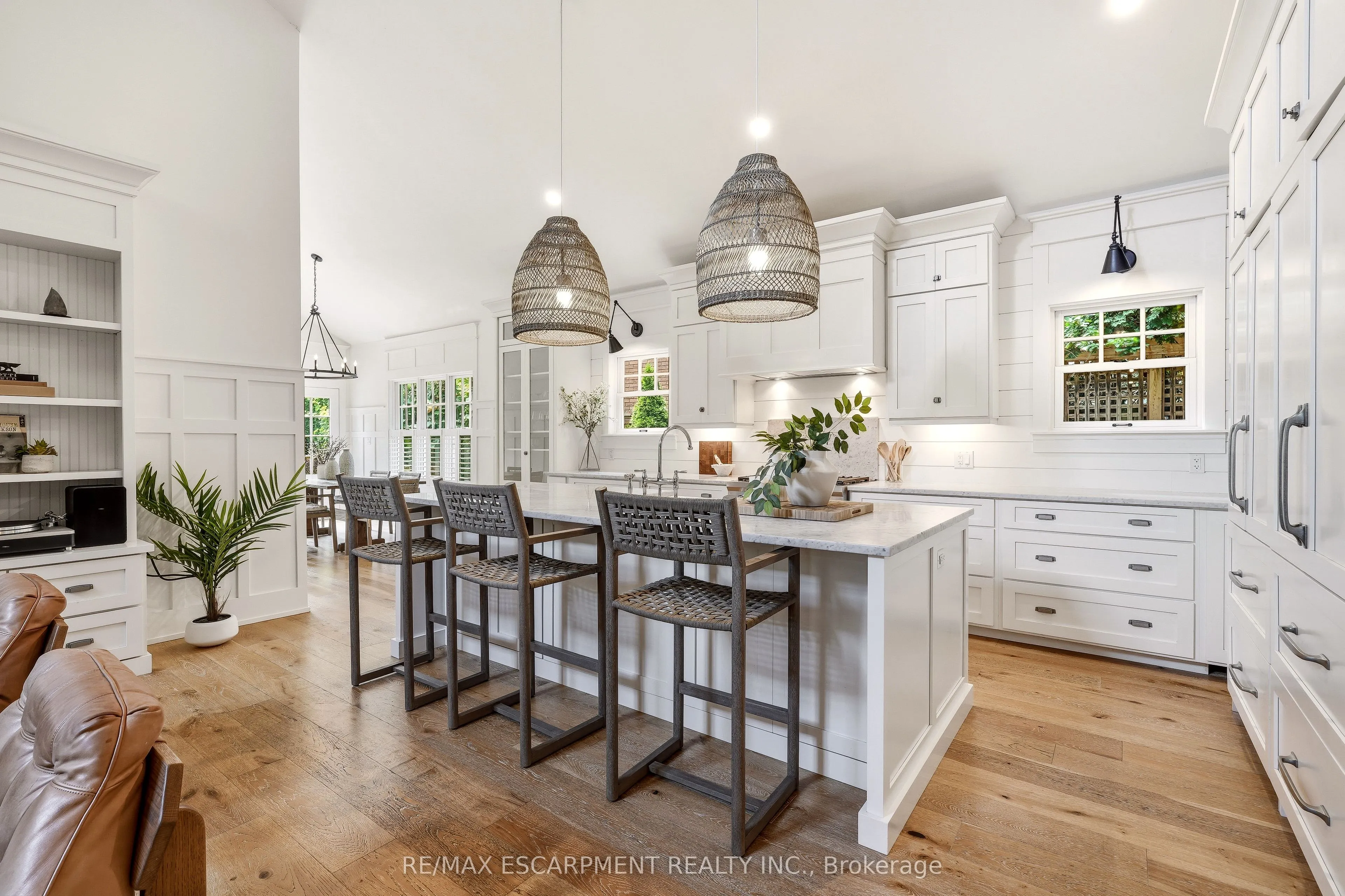 330 Camelot Court