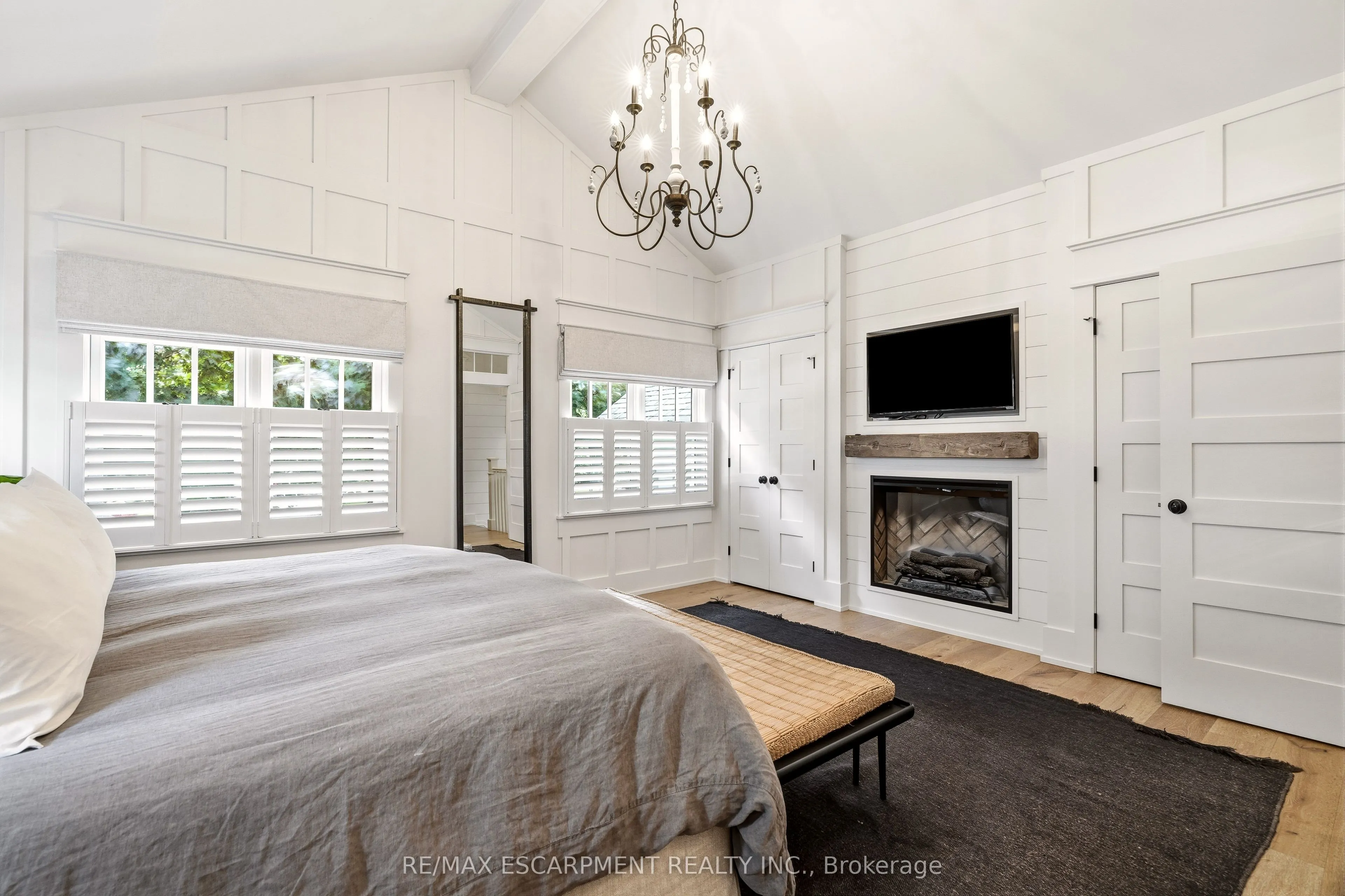 330 Camelot Court
