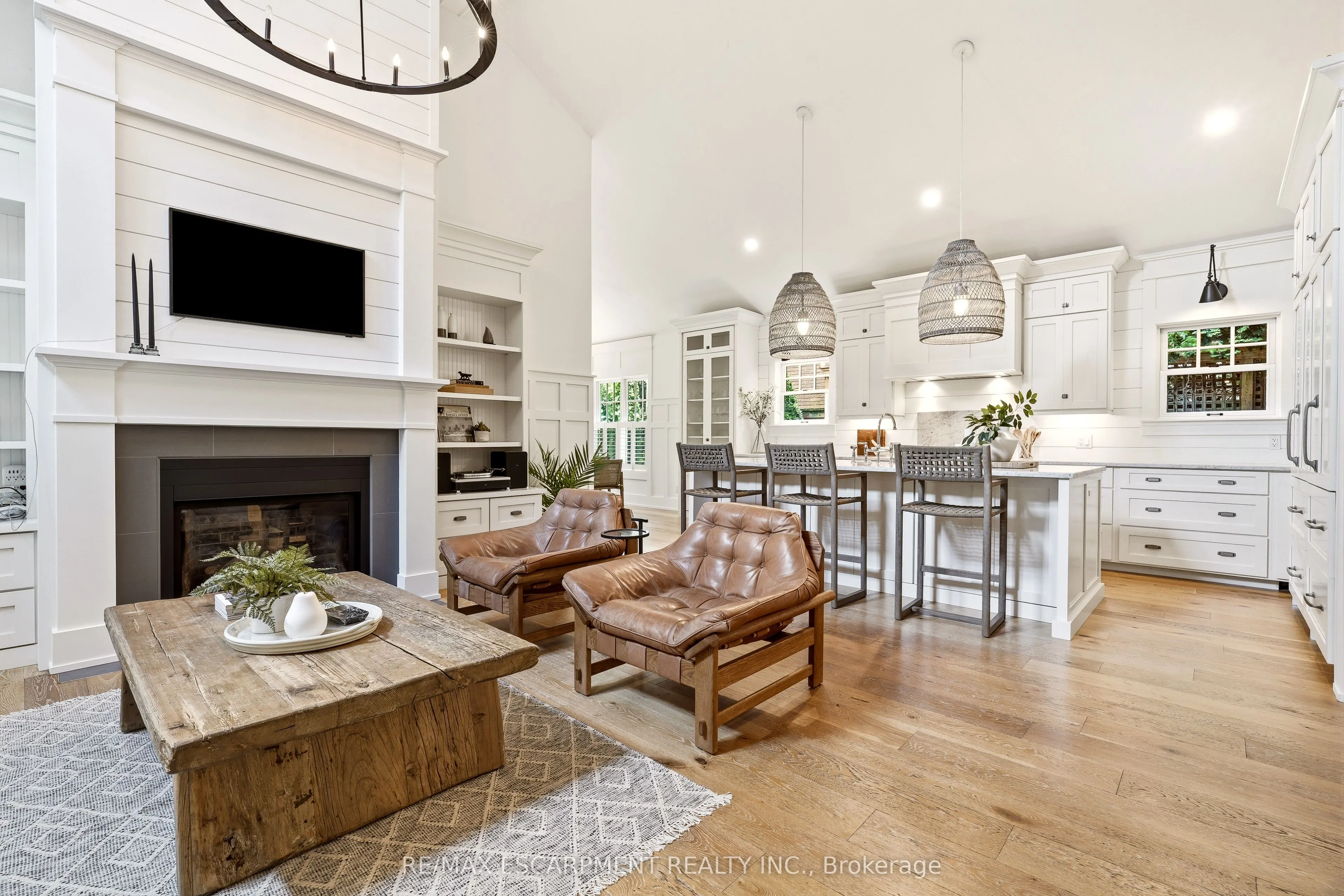 330 Camelot Court