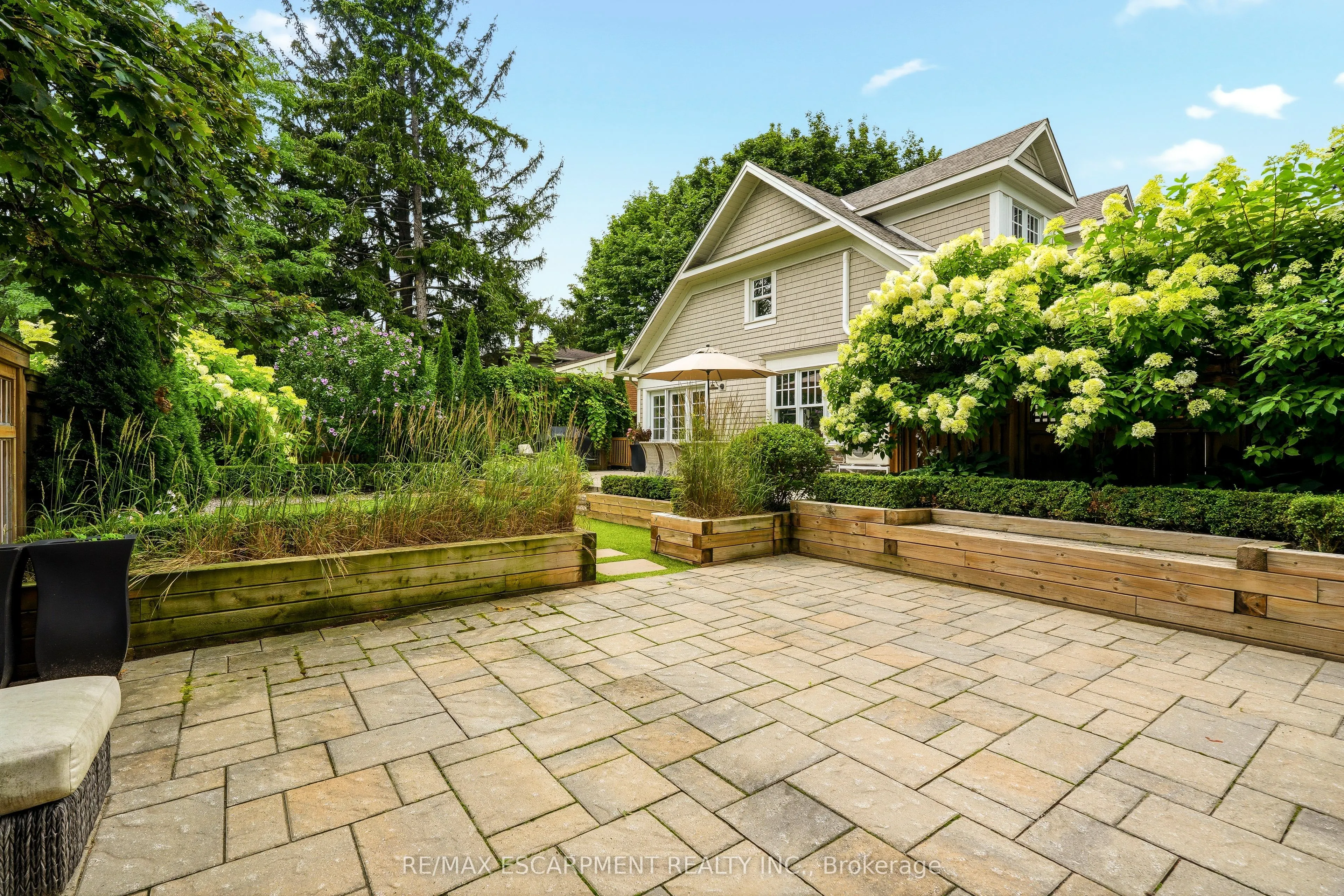 330 Camelot Court