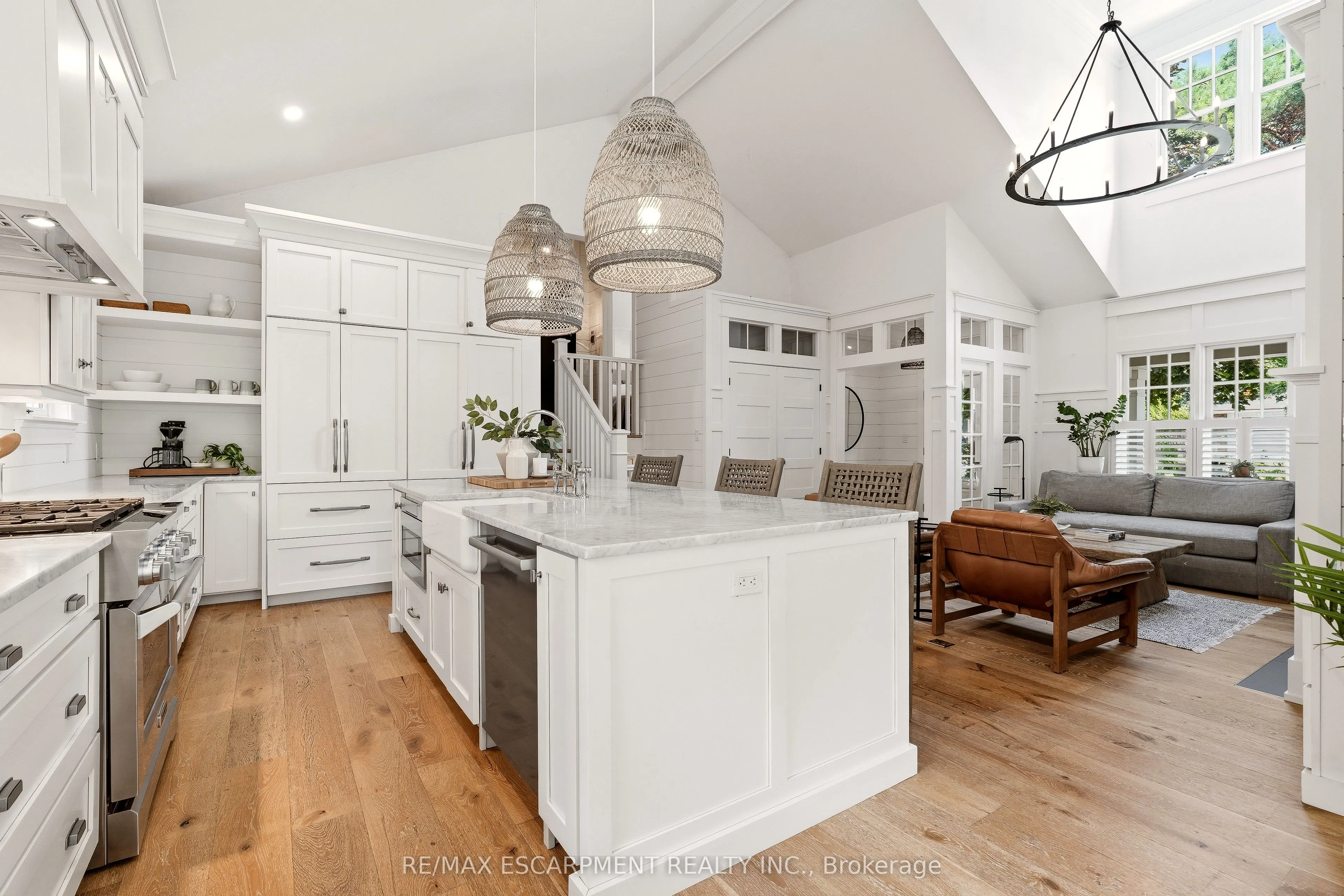 330 Camelot Court