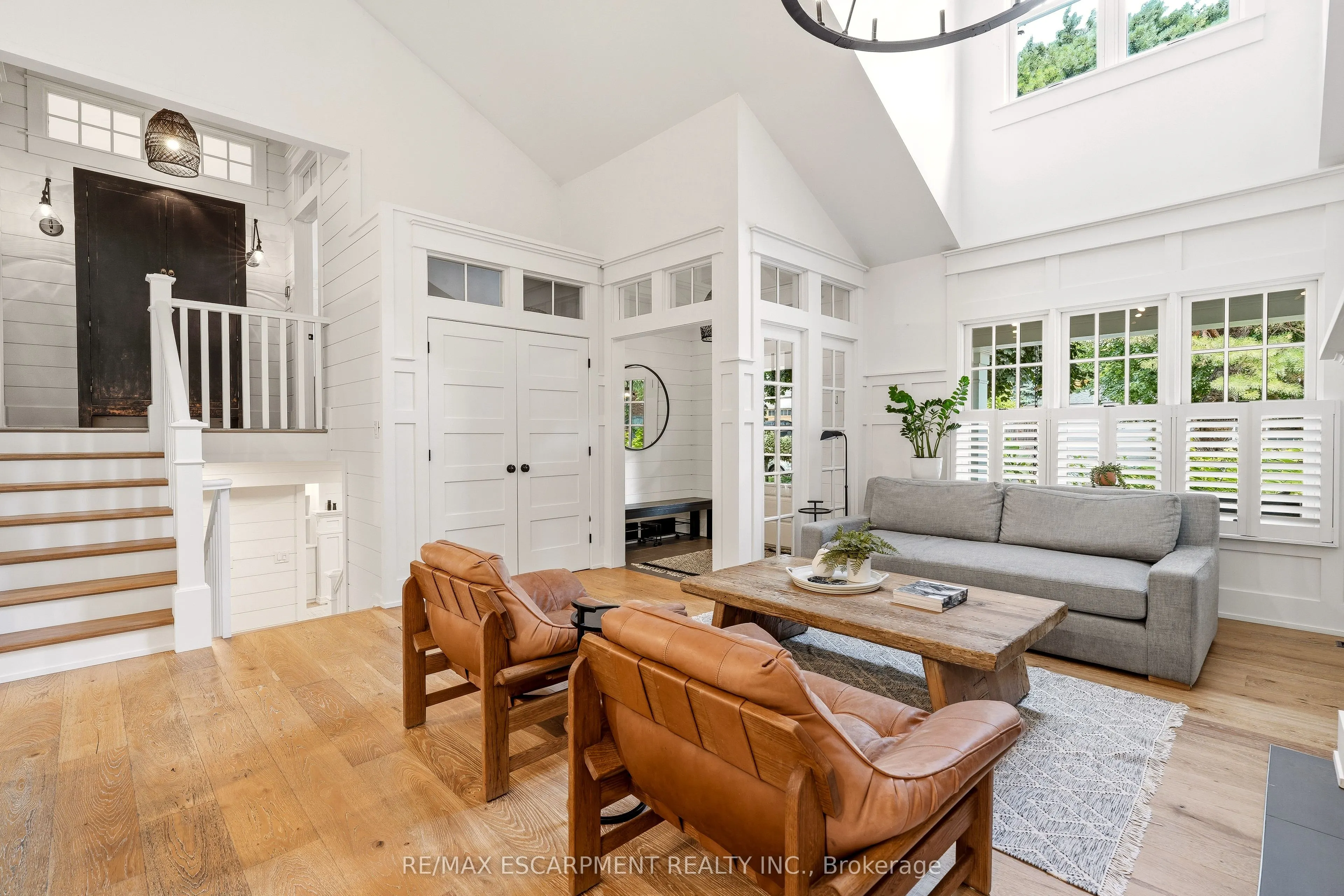 330 Camelot Court