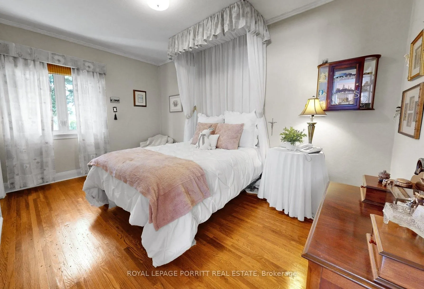 79 Burlingame Road