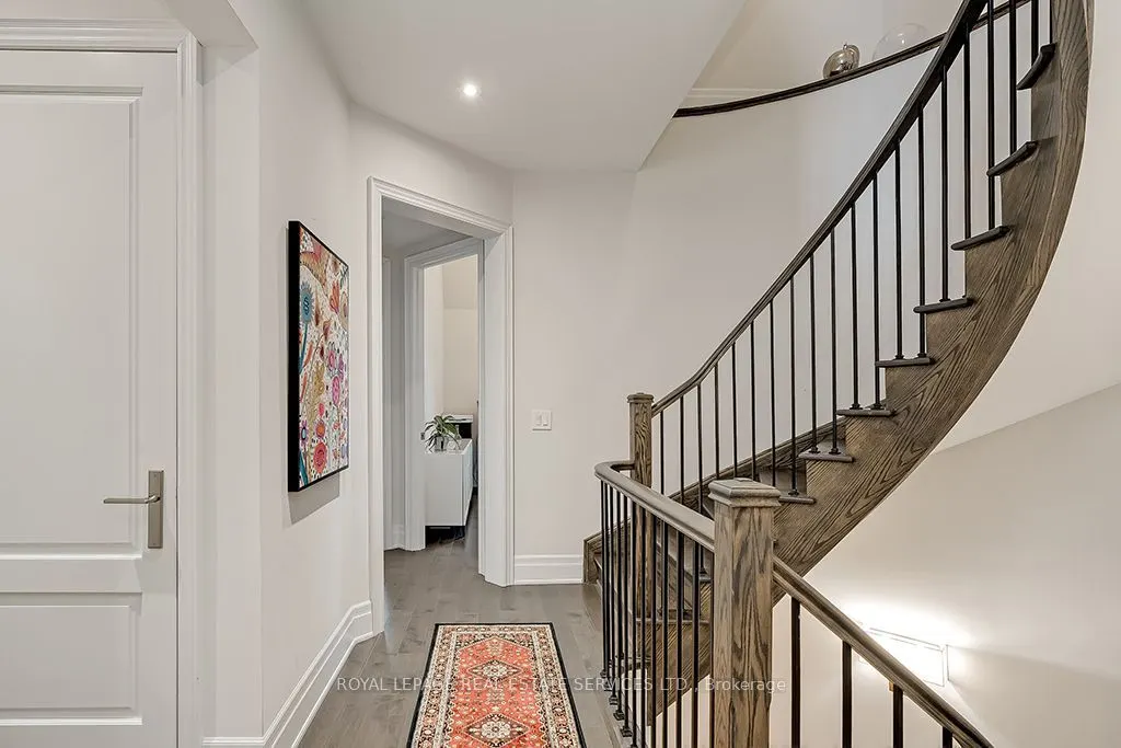 210 DORVAL Drive