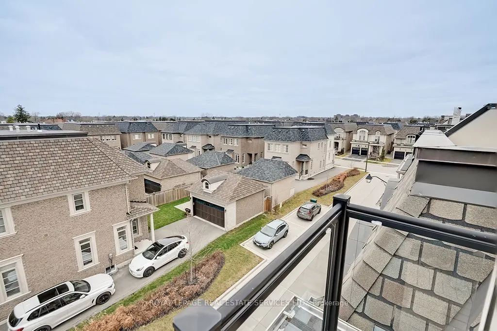 210 DORVAL Drive
