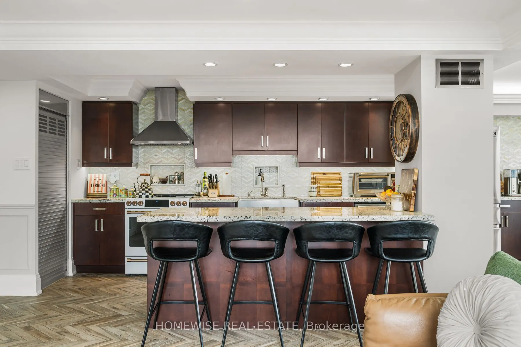 2045 Lake Shore Boulevard W #1407