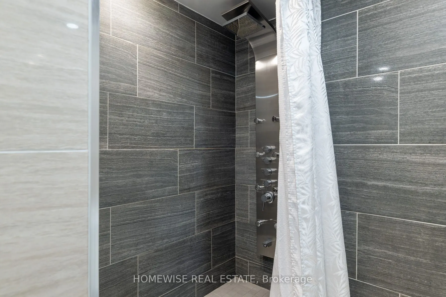 2045 Lake Shore Boulevard W #1407
