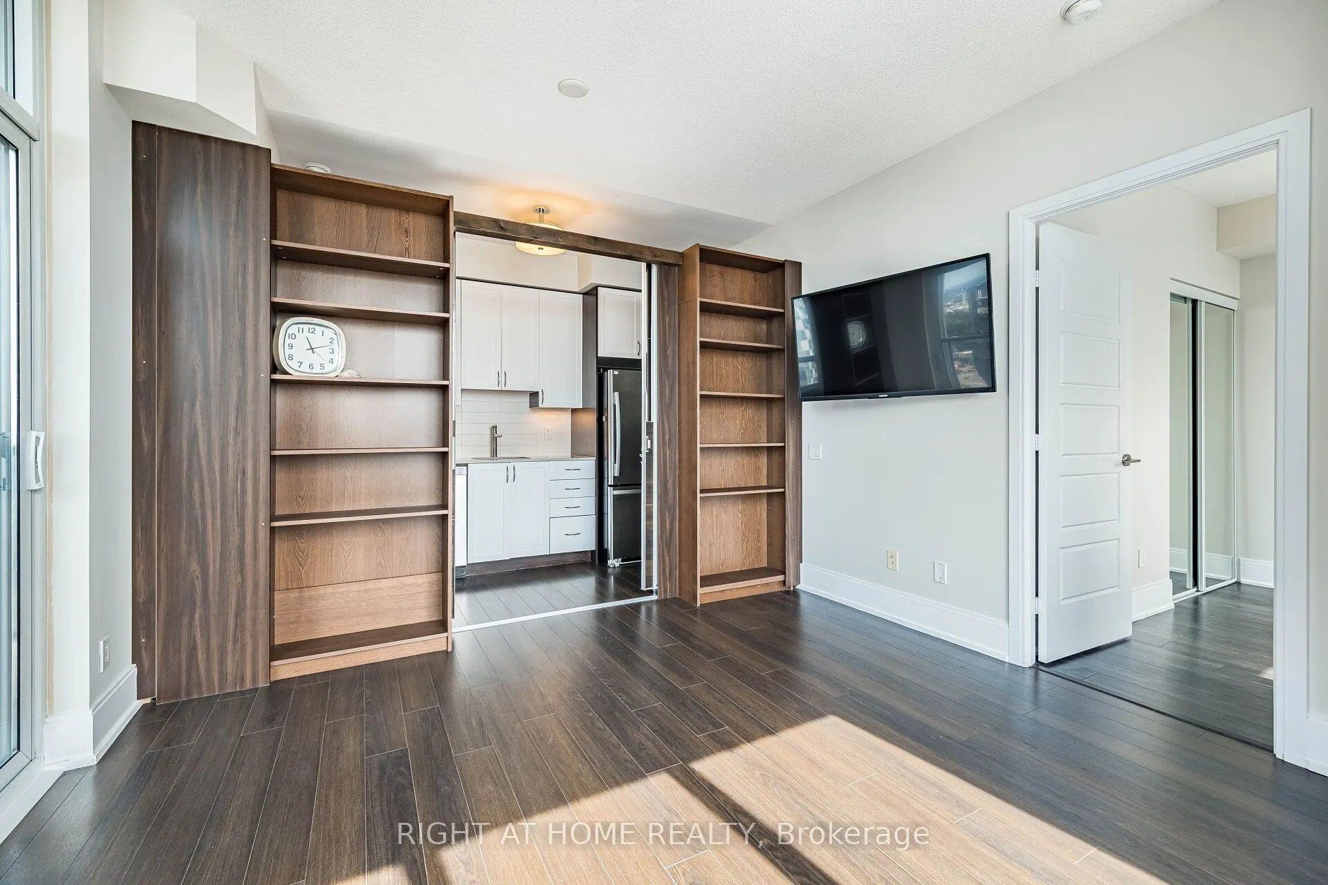 15 Viking Lane #2702