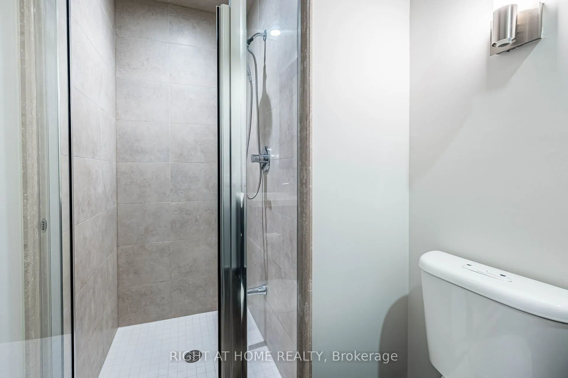 15 Viking Lane #2702