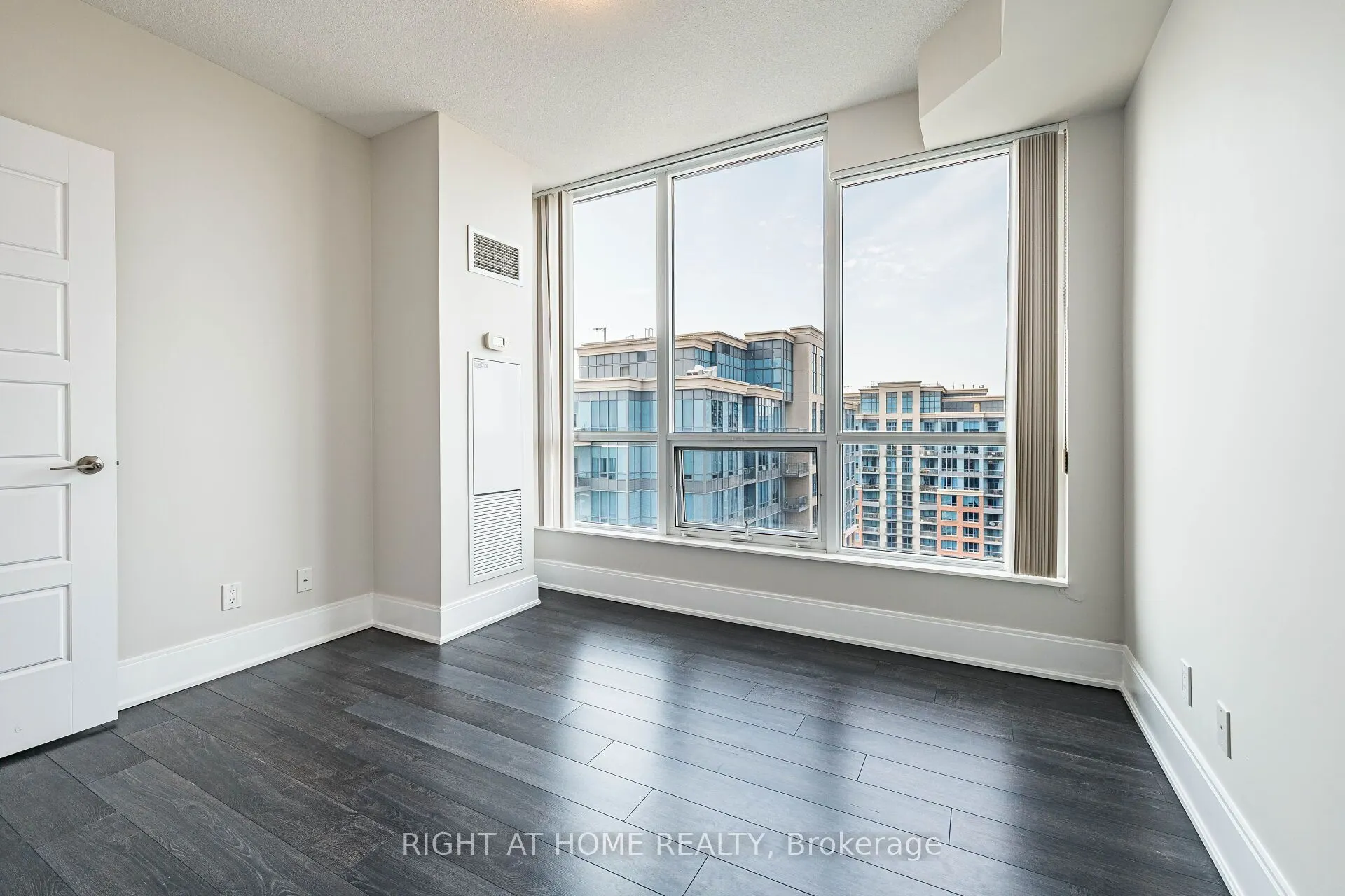 15 Viking Lane #2702