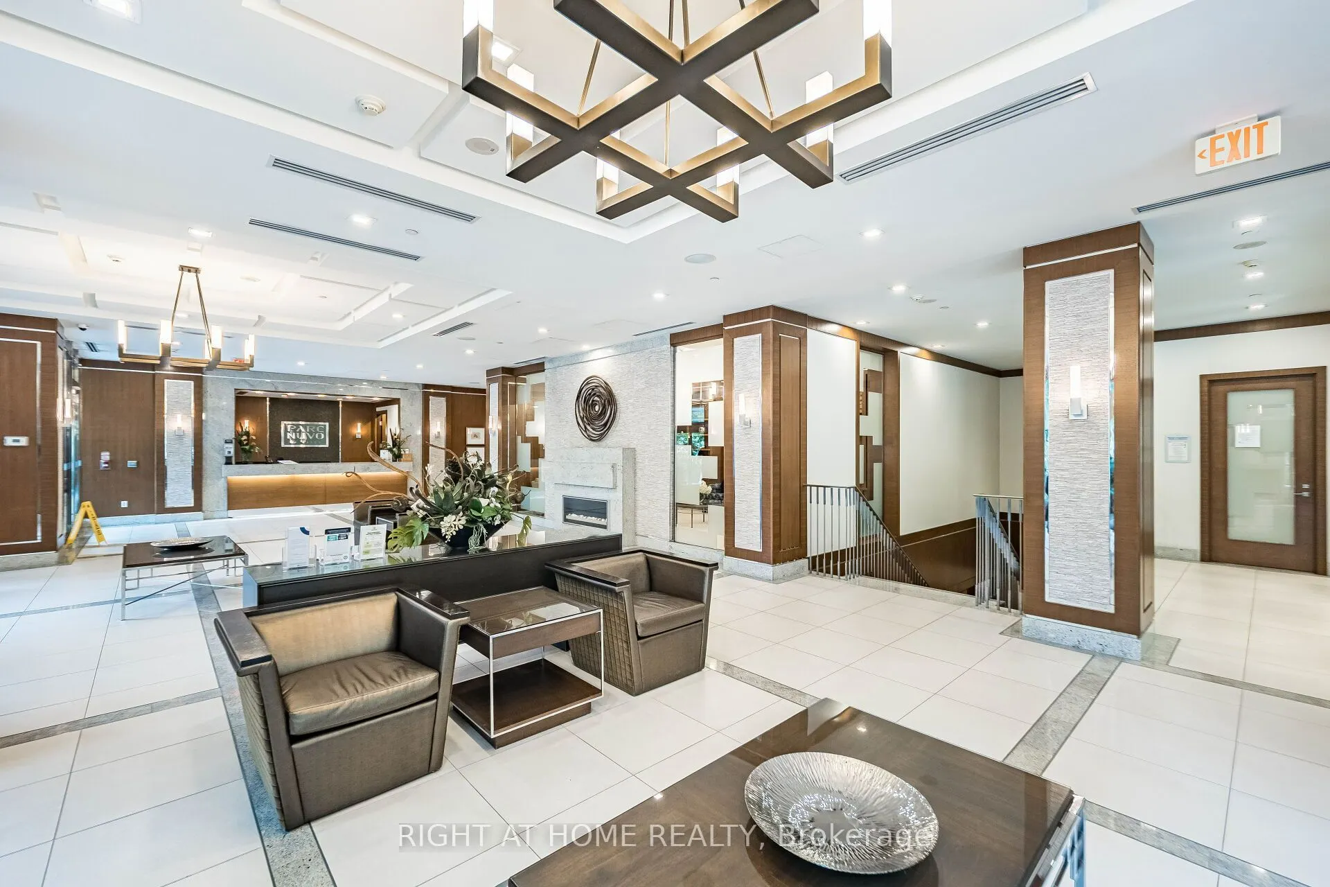 15 Viking Lane #2702