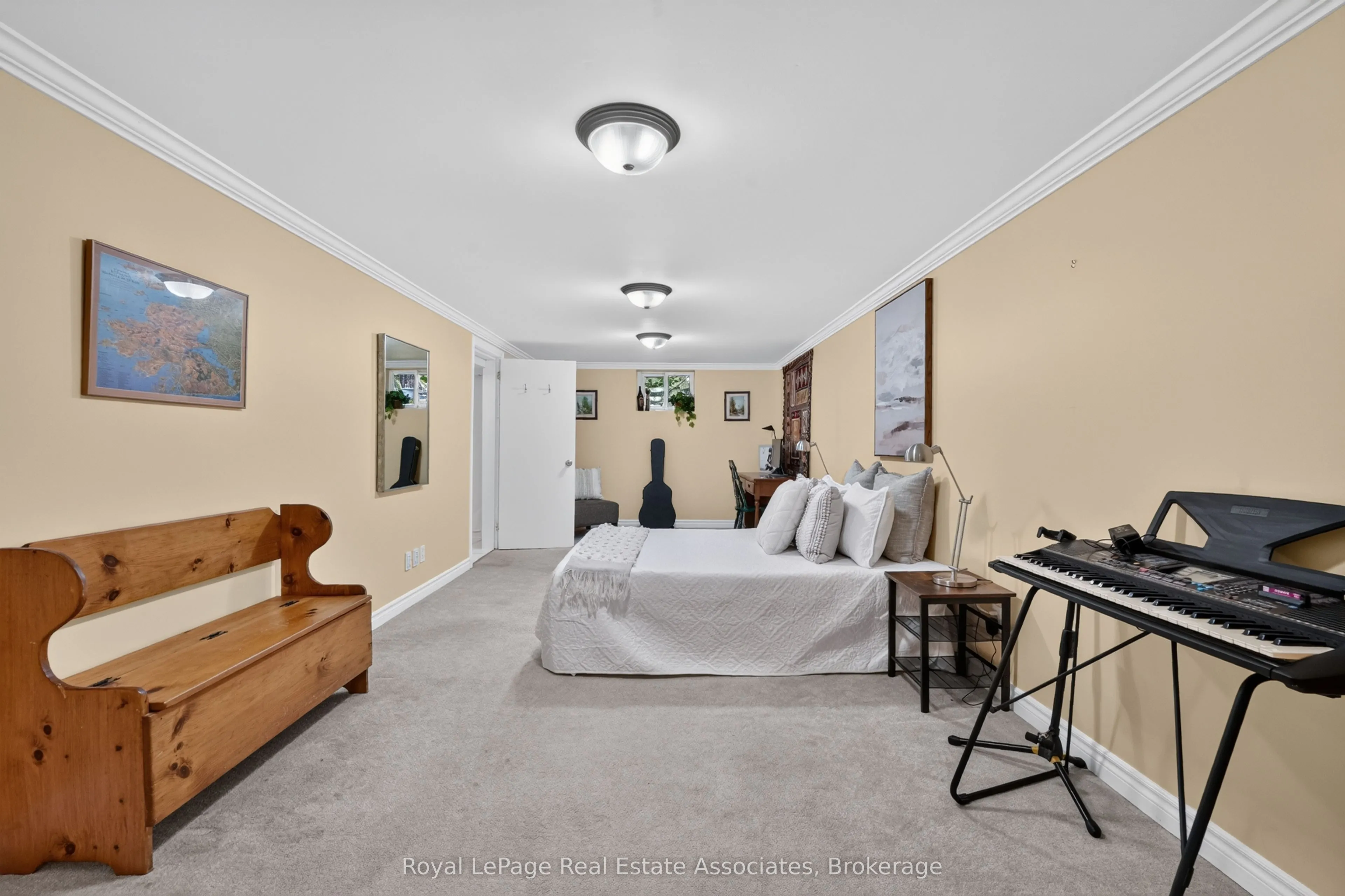 13086 Winston Churchill Boulevard