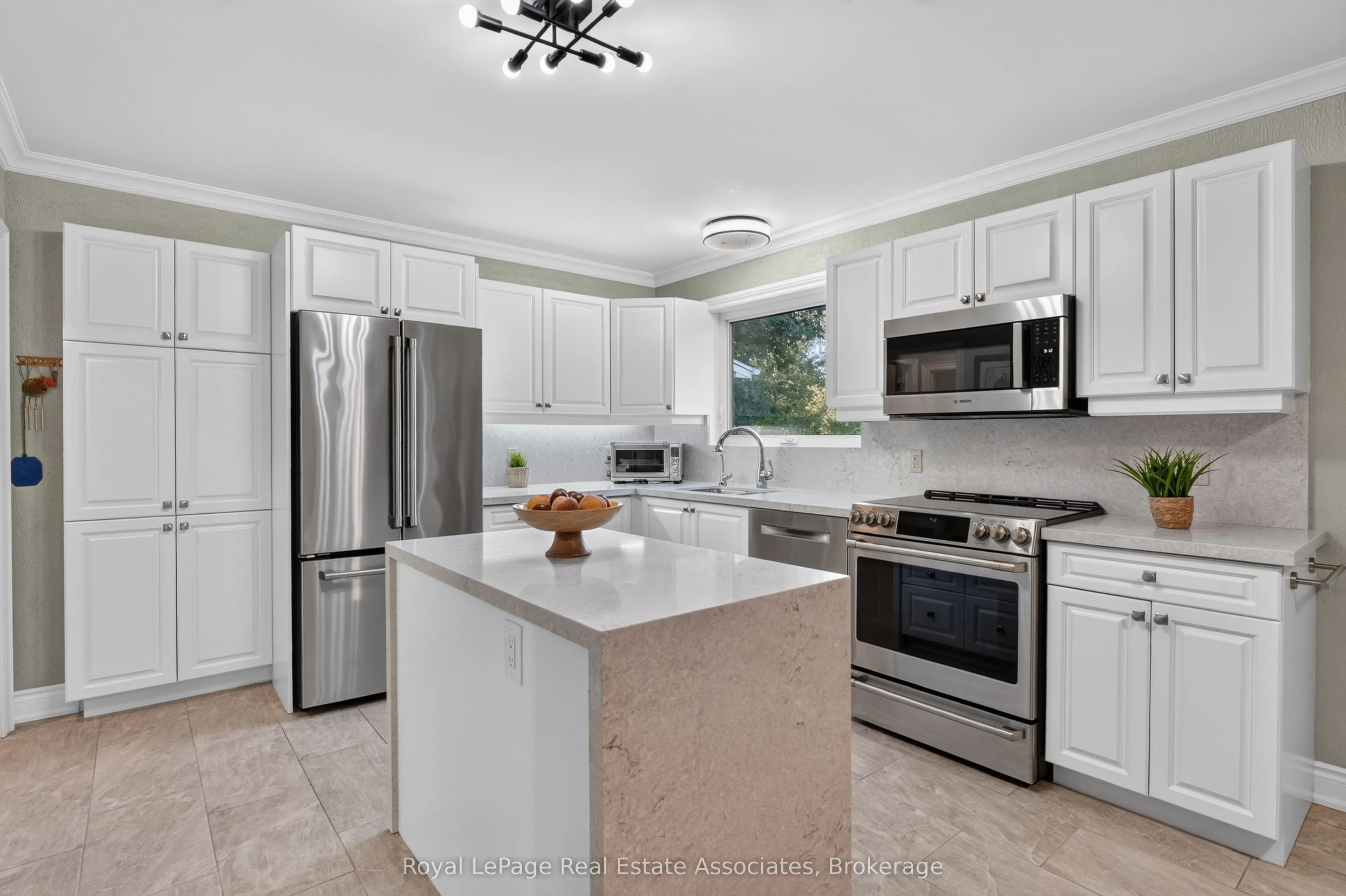 13086 Winston Churchill Boulevard