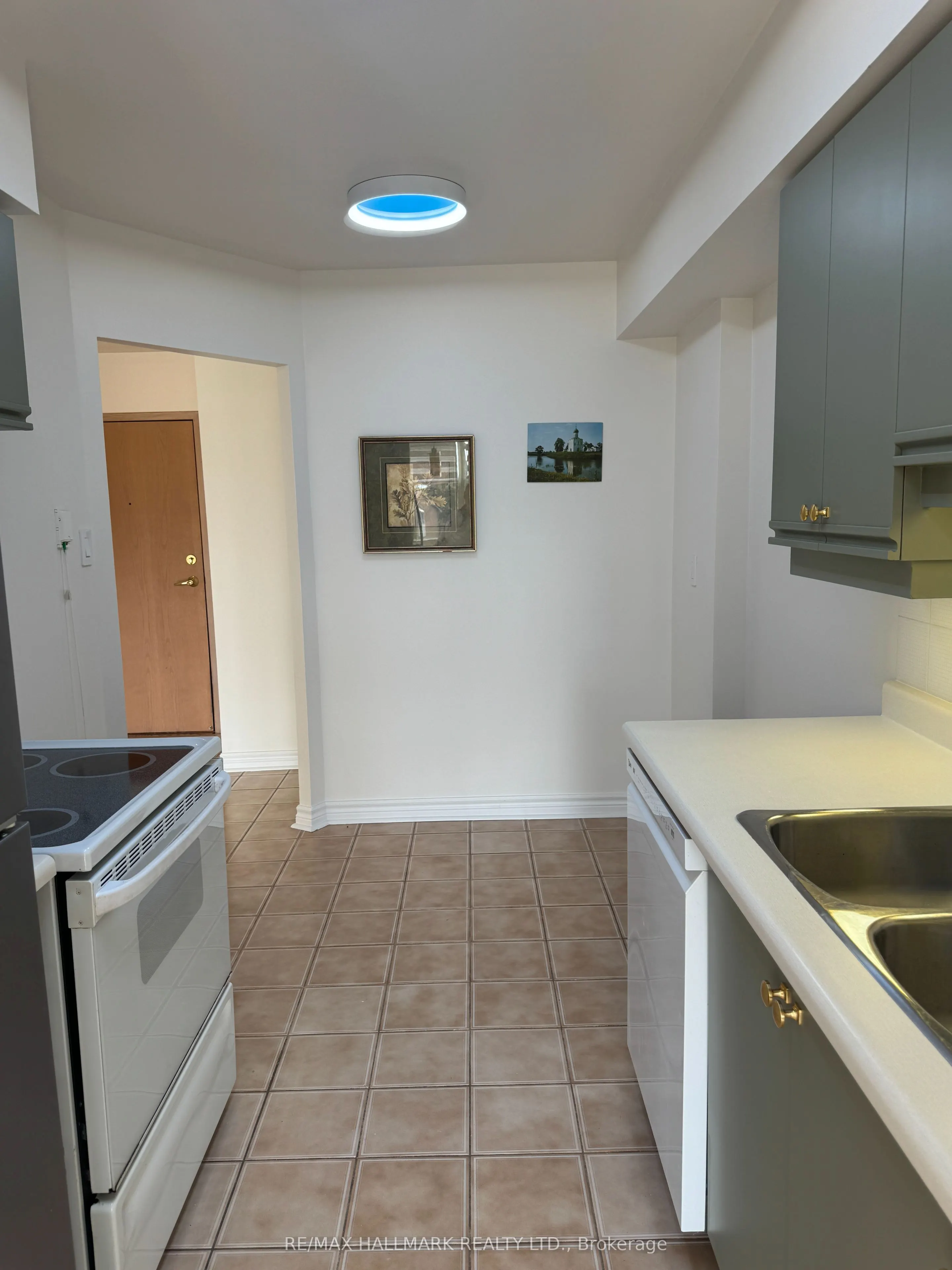 55 Elm Drive W #501