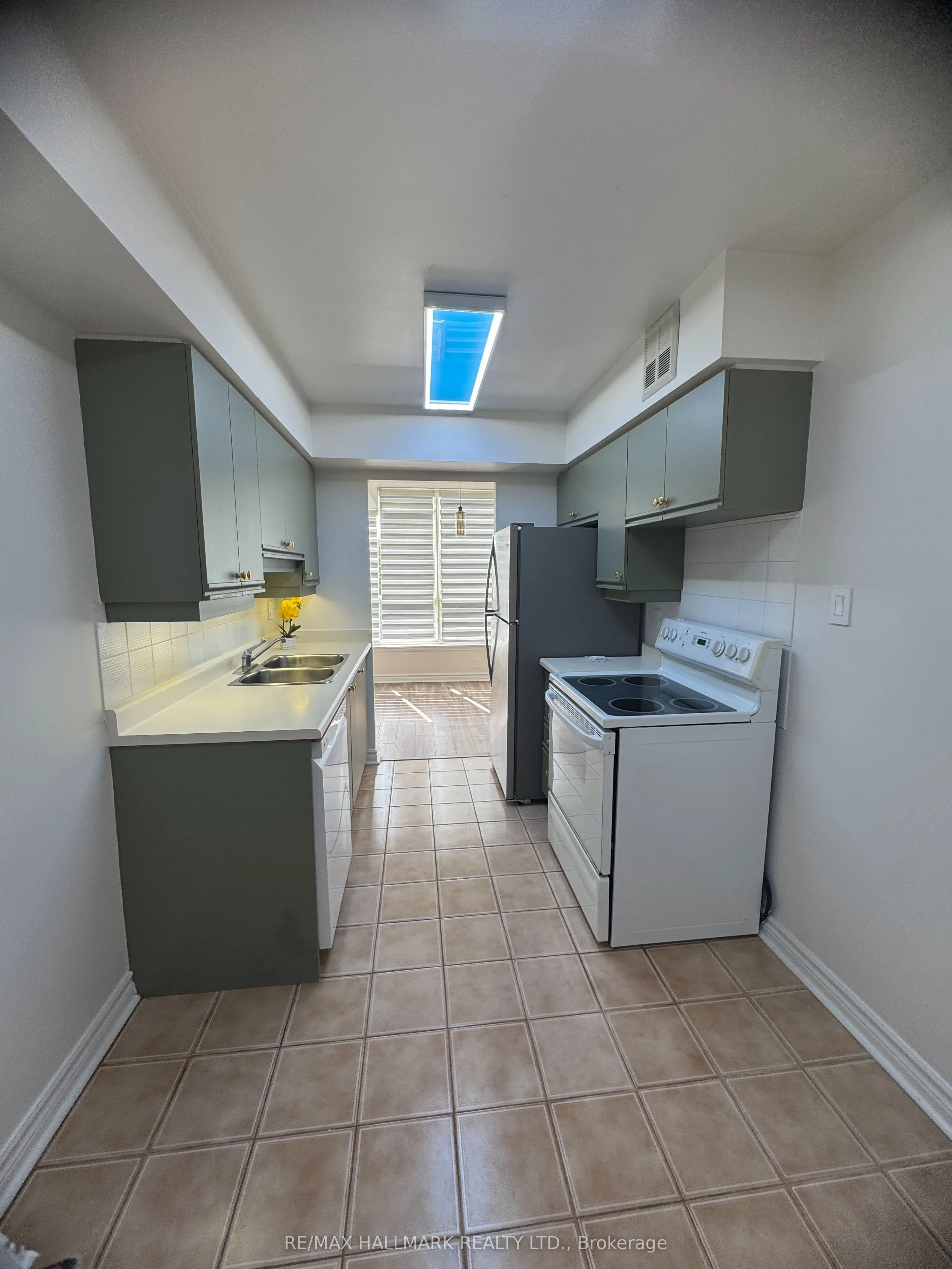 55 Elm Drive W #501