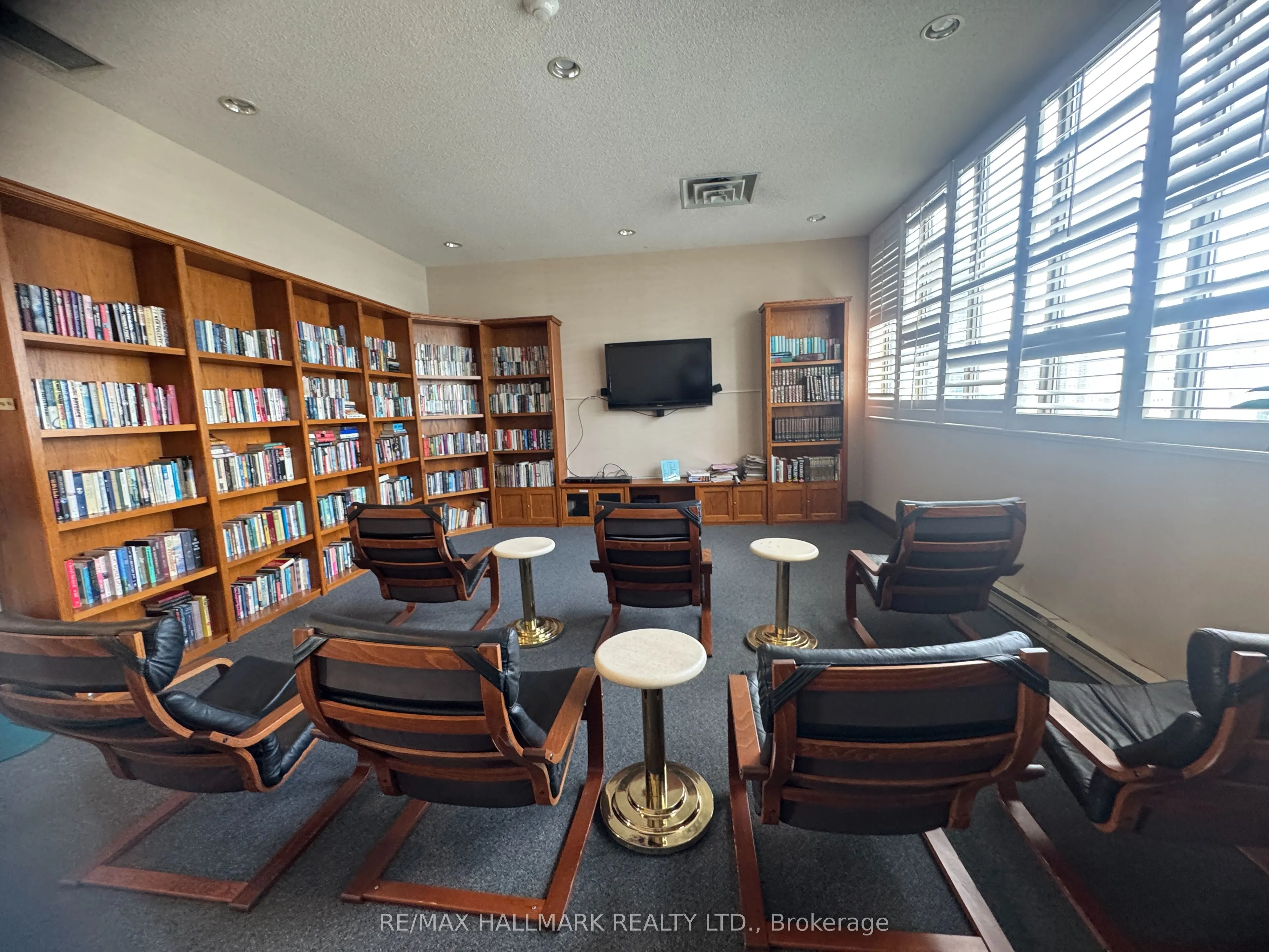 55 Elm Drive W #501