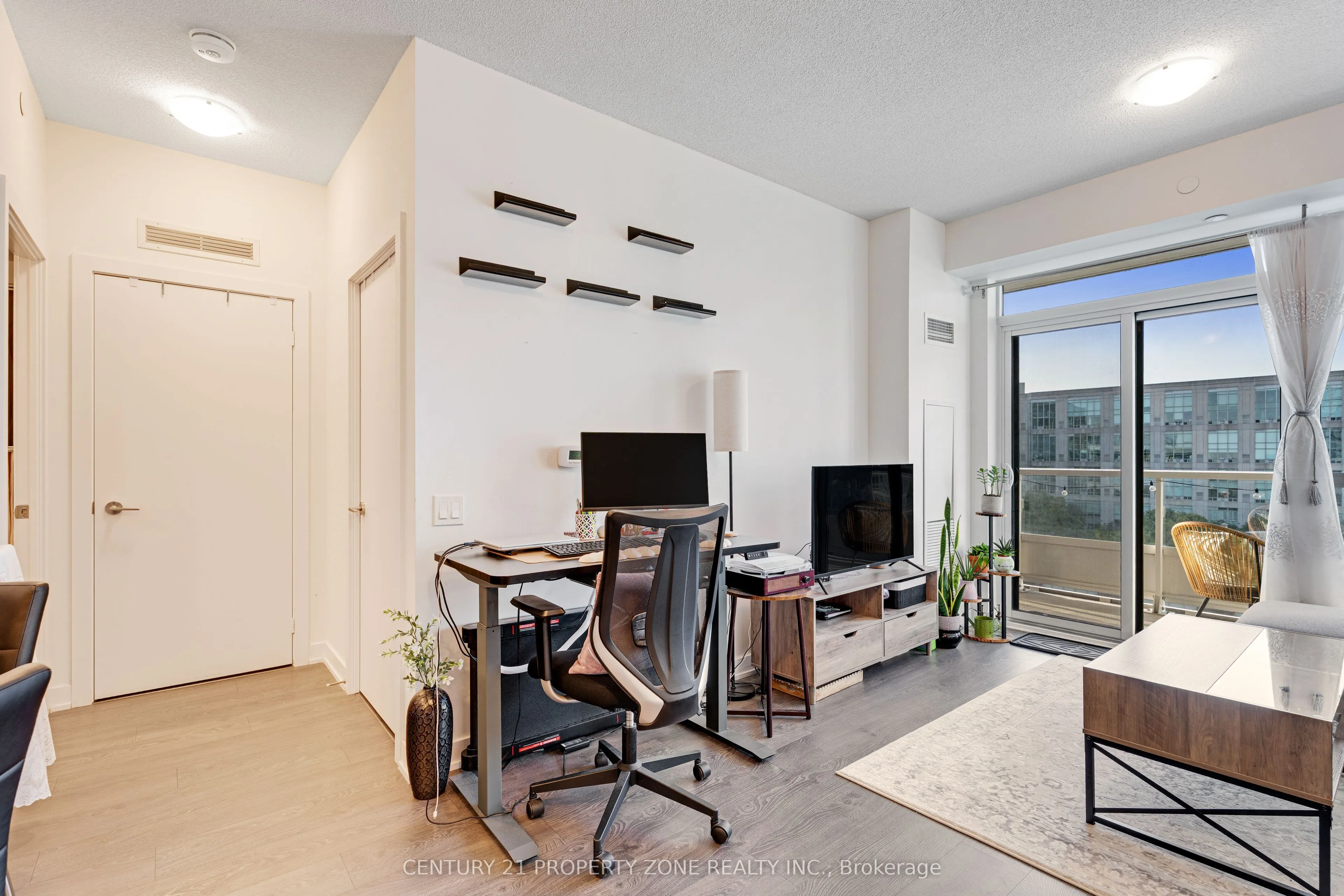 251 MANITOBA Street #1201