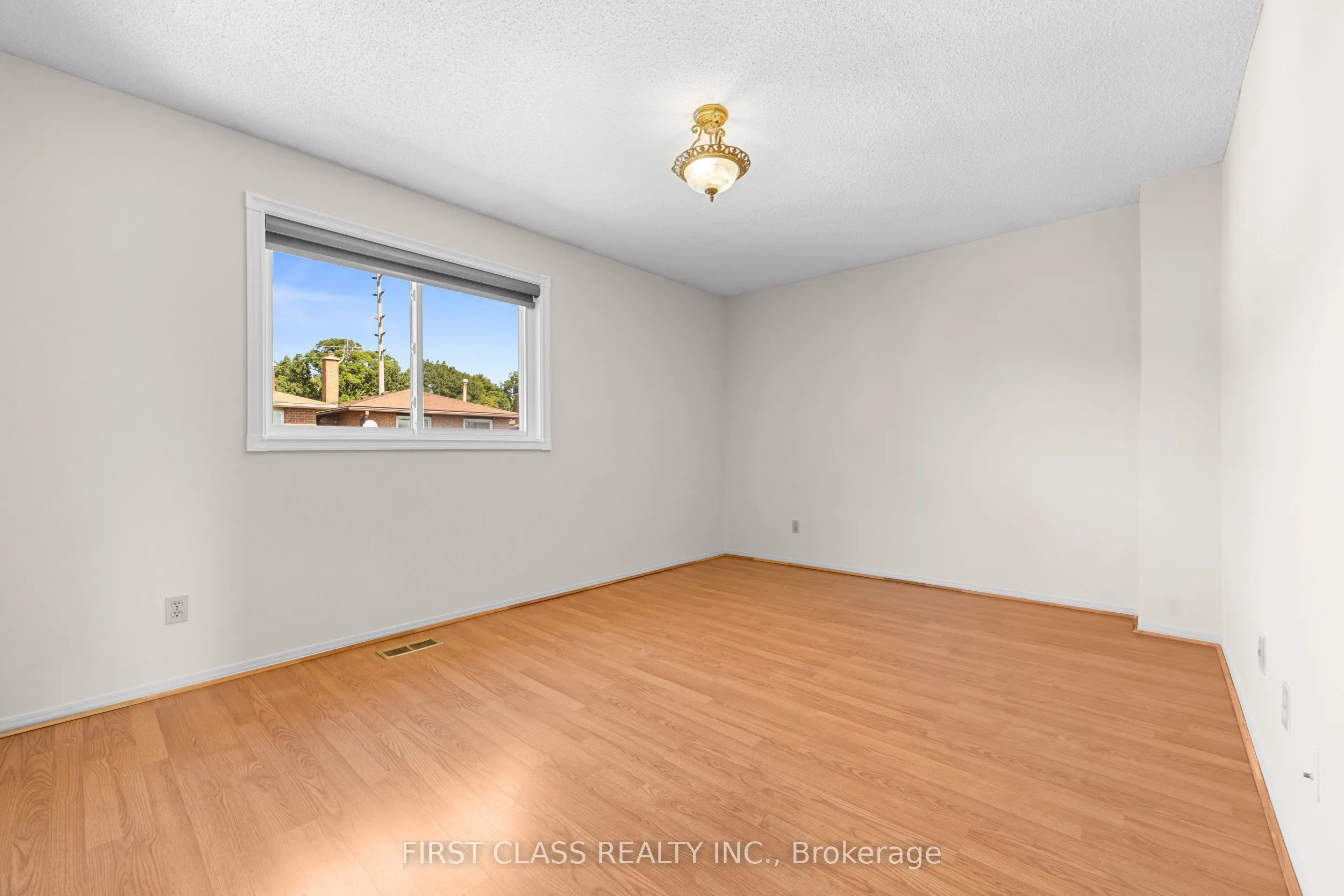 4213 Beacon Lane