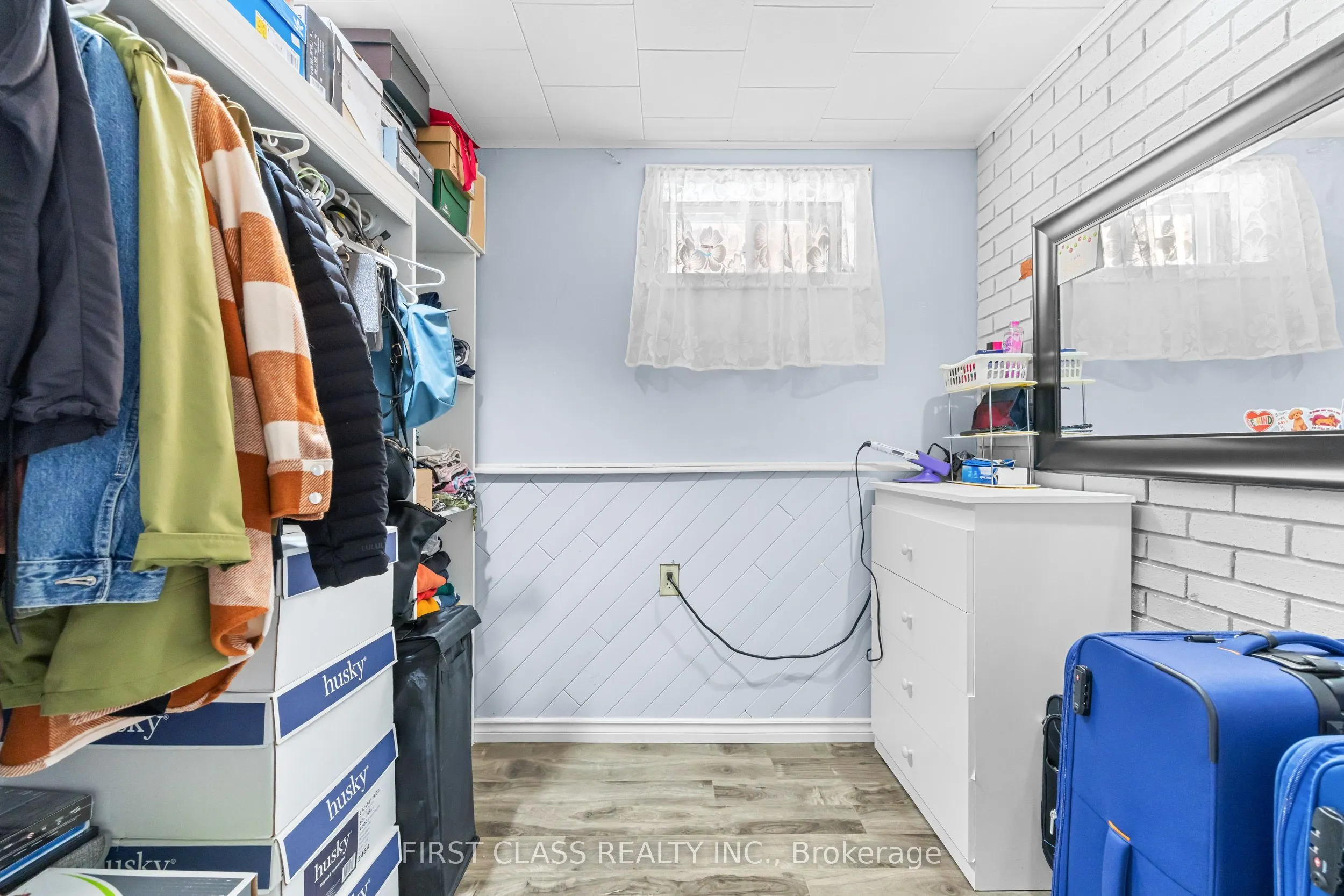 4213 Beacon Lane