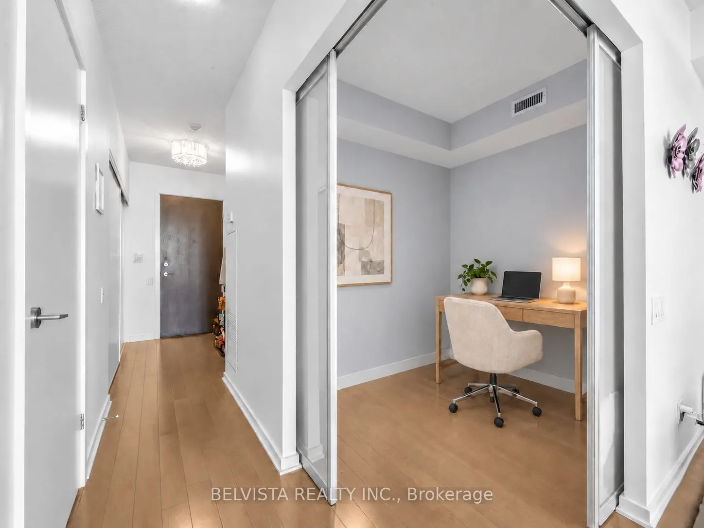 105 The Queensway Avenue #805