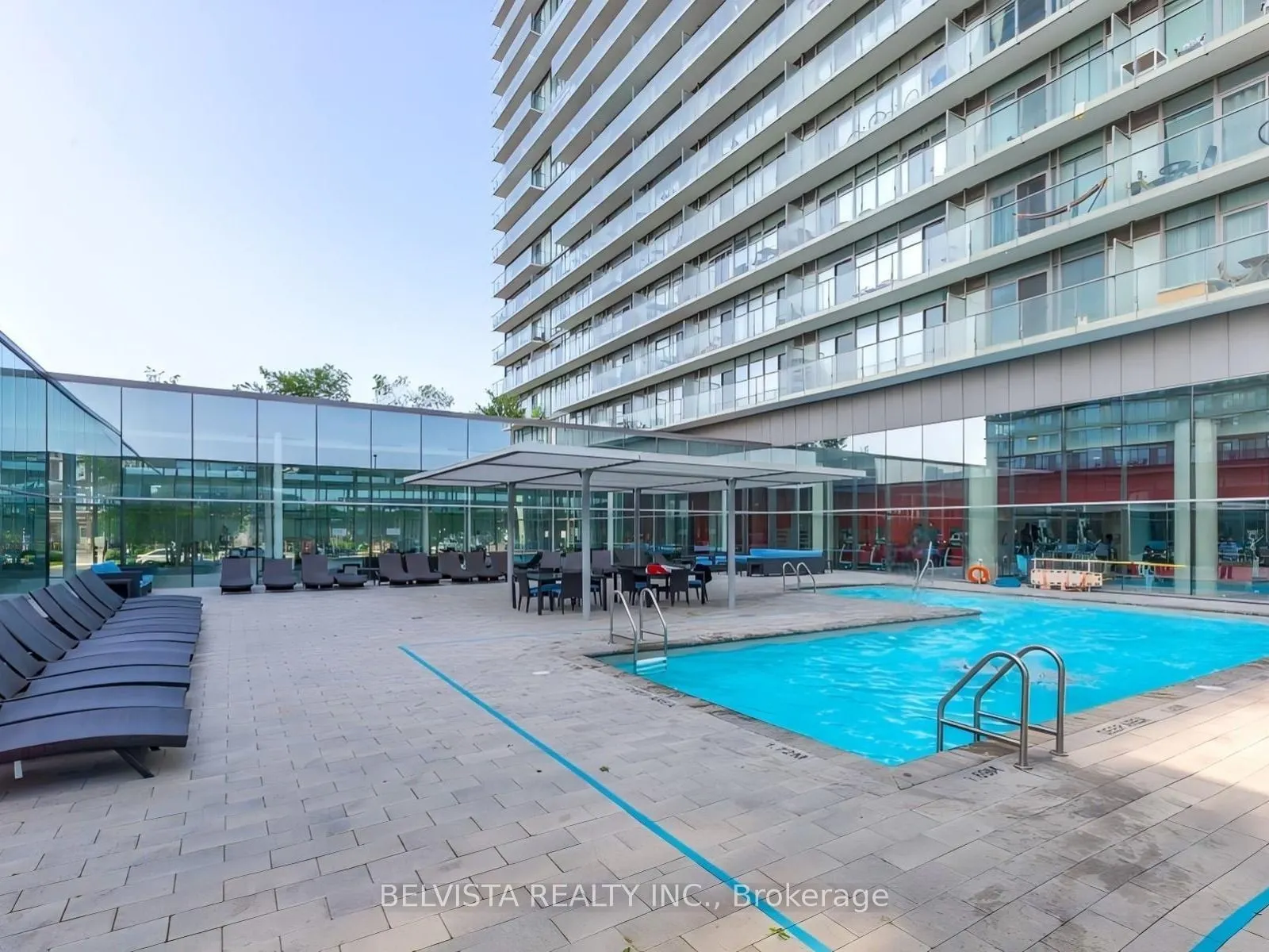 105 The Queensway Avenue #805