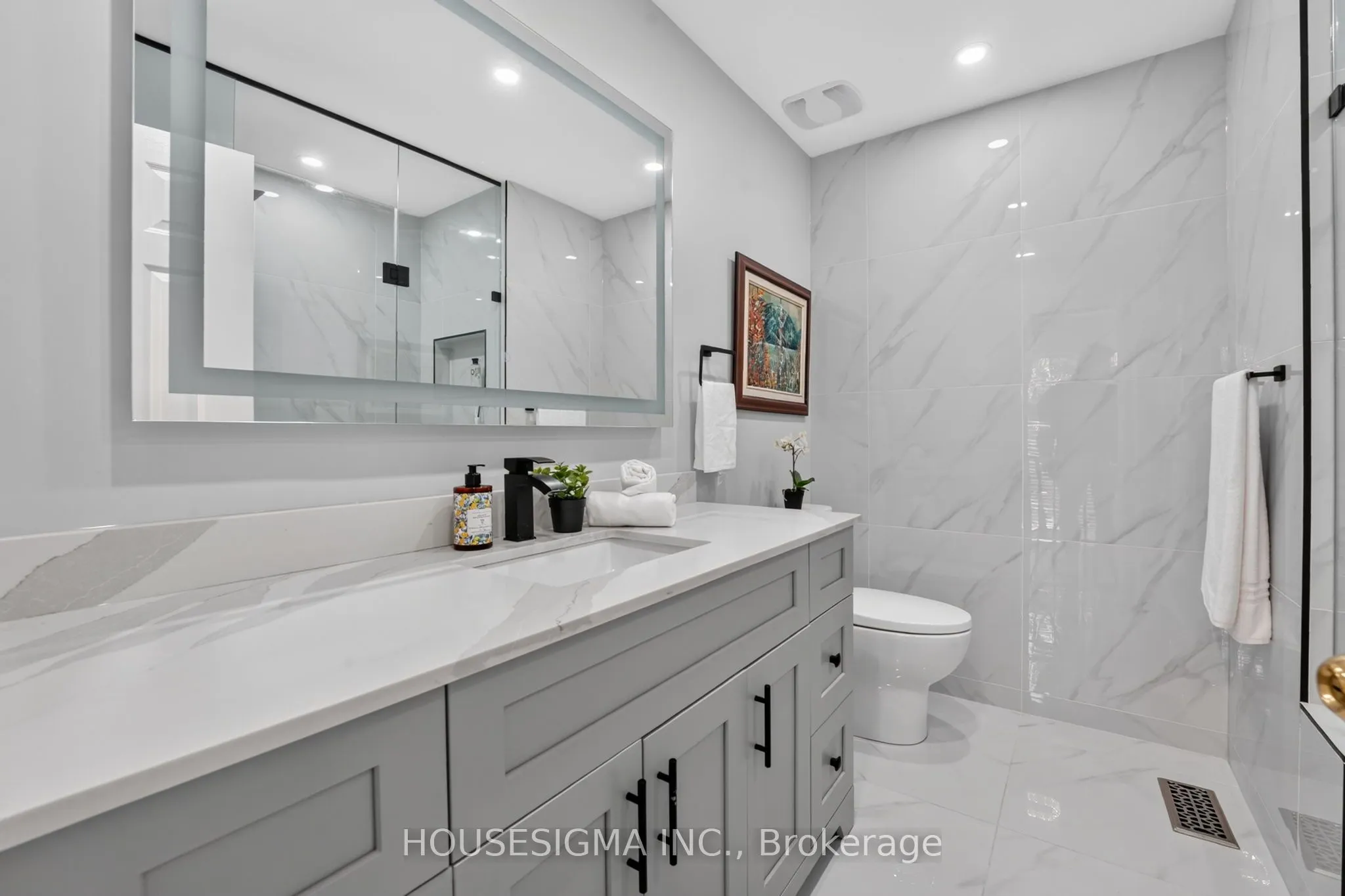 5261 Palmetto Place