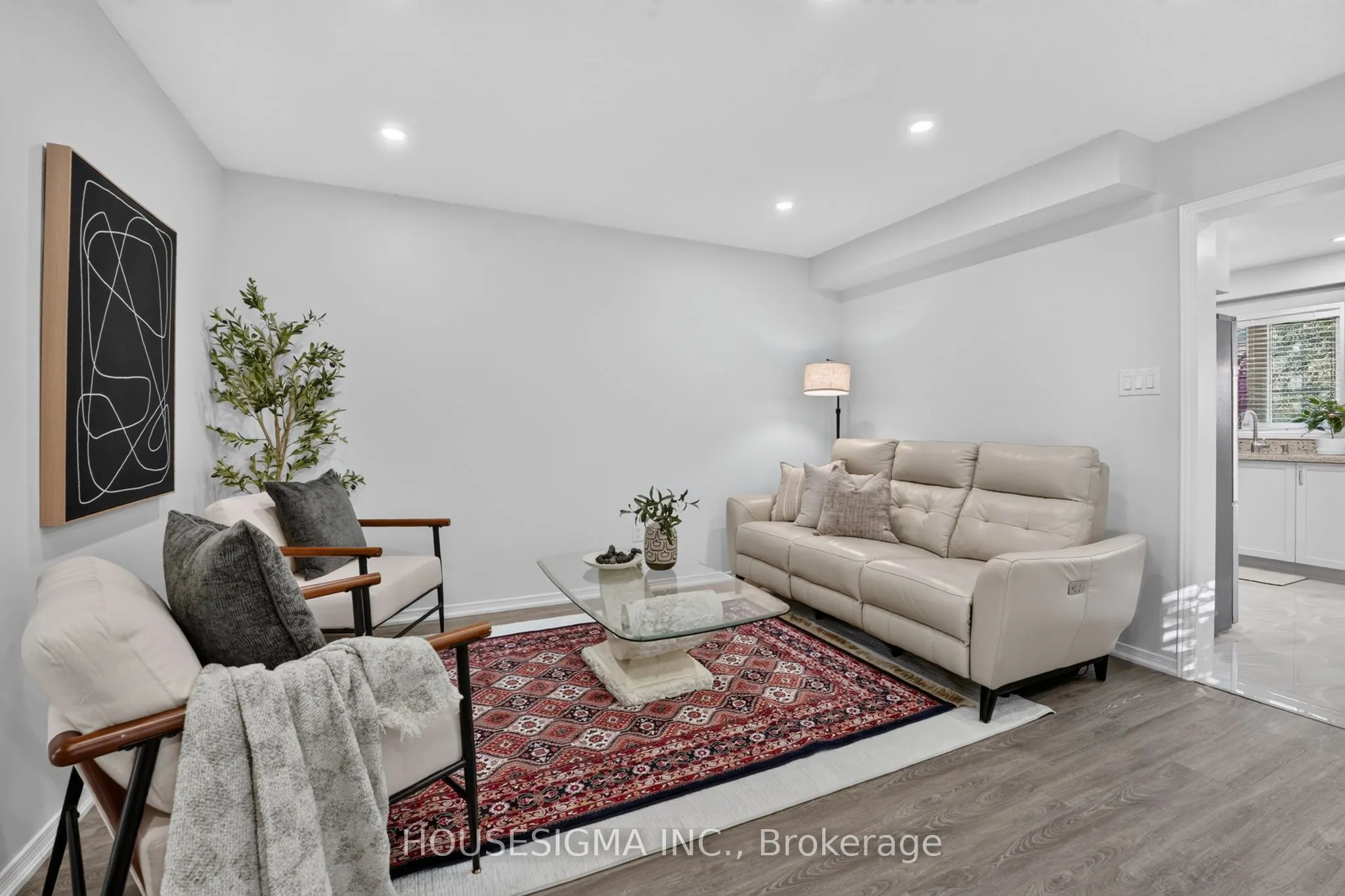 5261 Palmetto Place