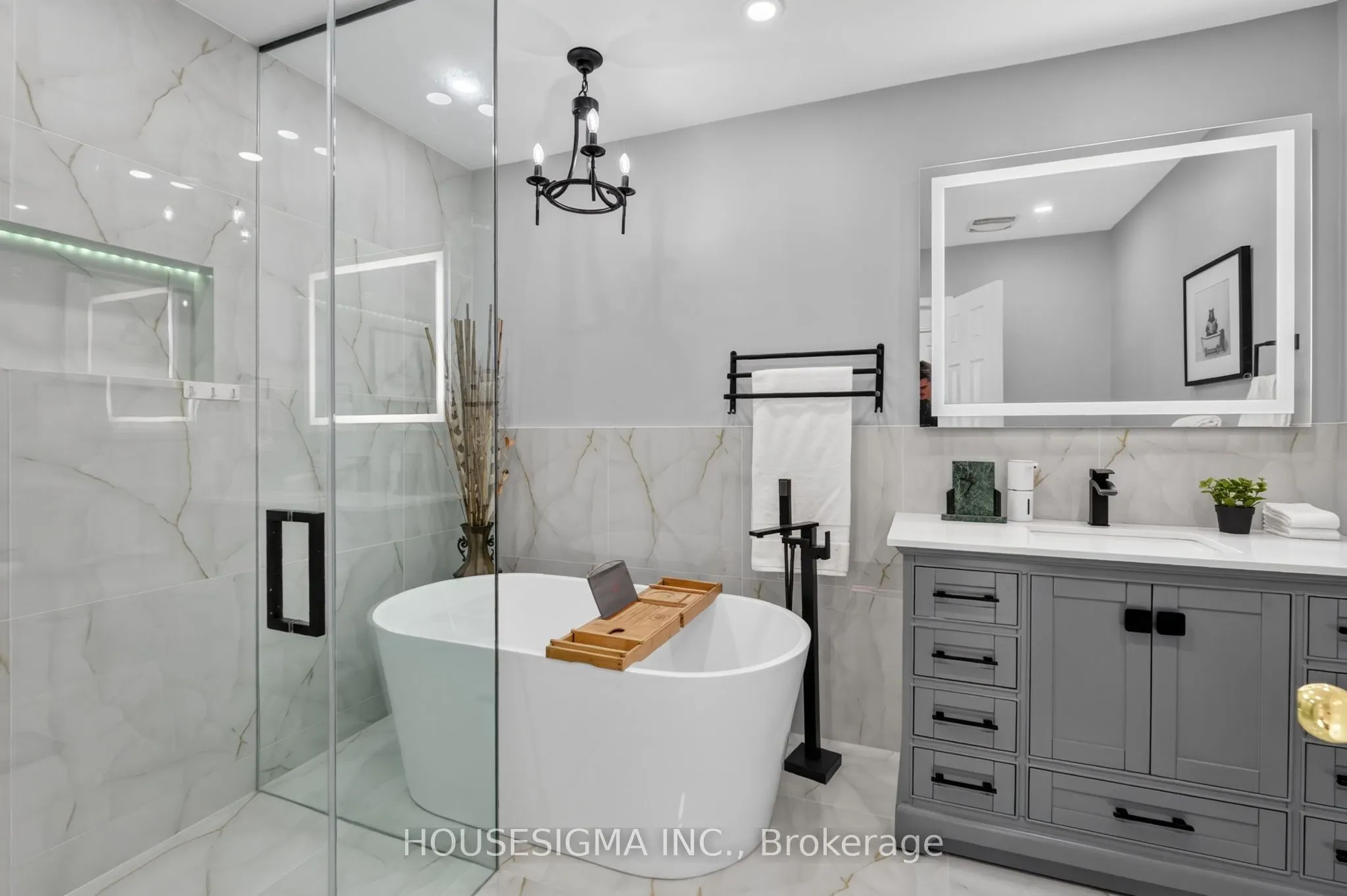 5261 Palmetto Place