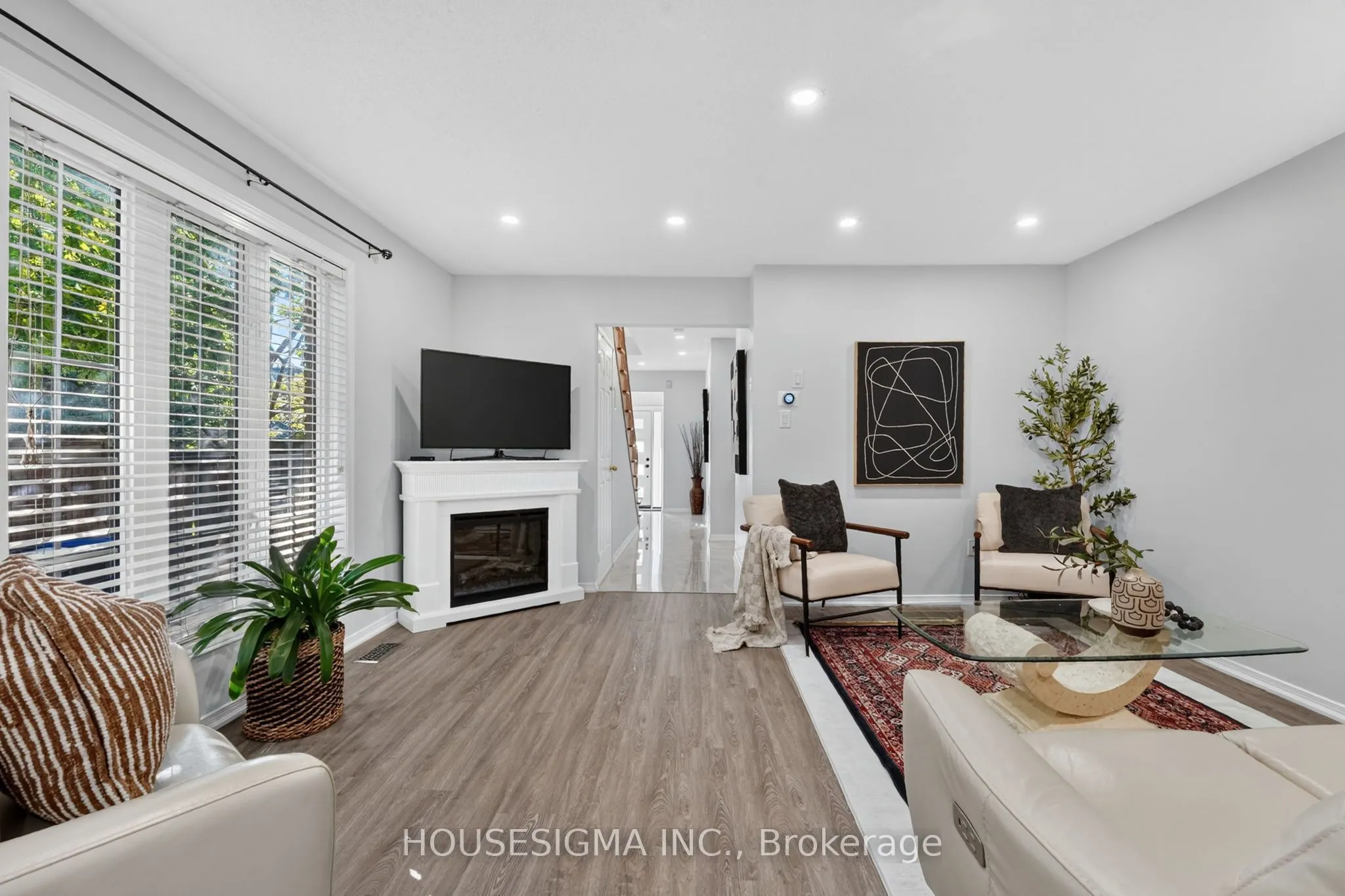 5261 Palmetto Place