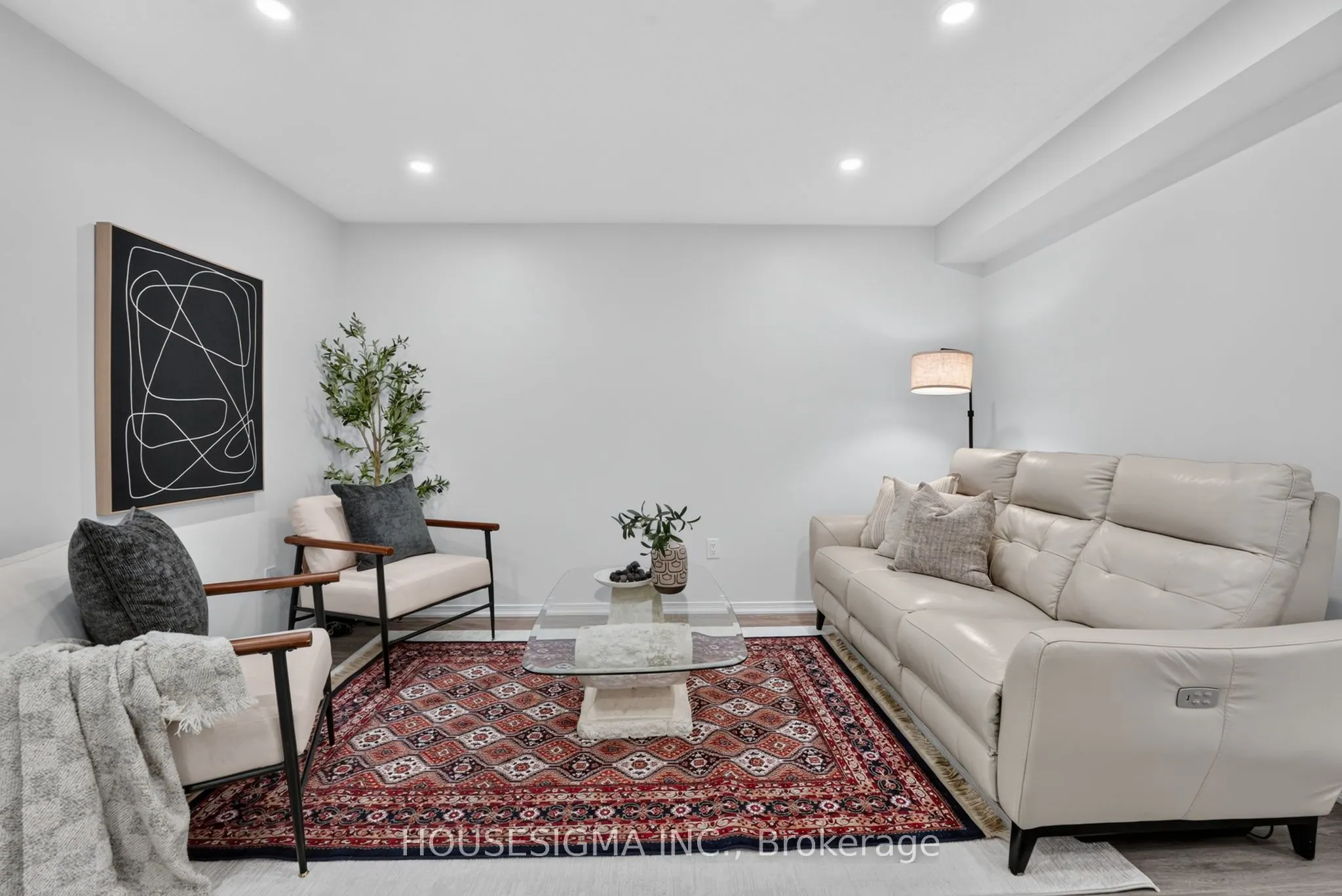 5261 Palmetto Place
