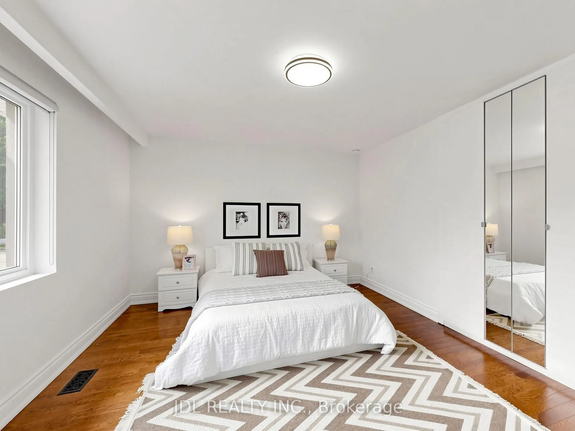 32 Ashmount Crescent