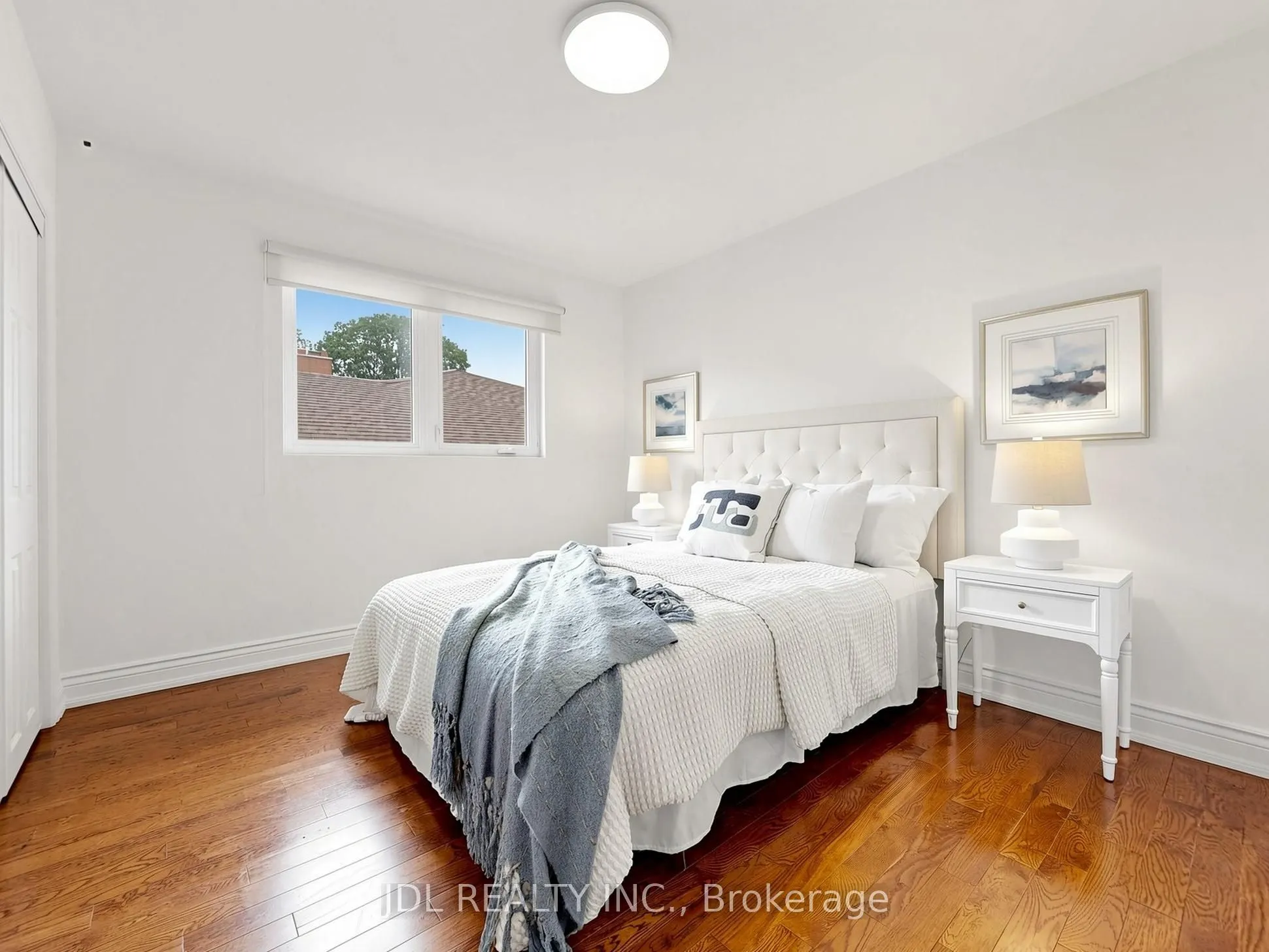 32 Ashmount Crescent