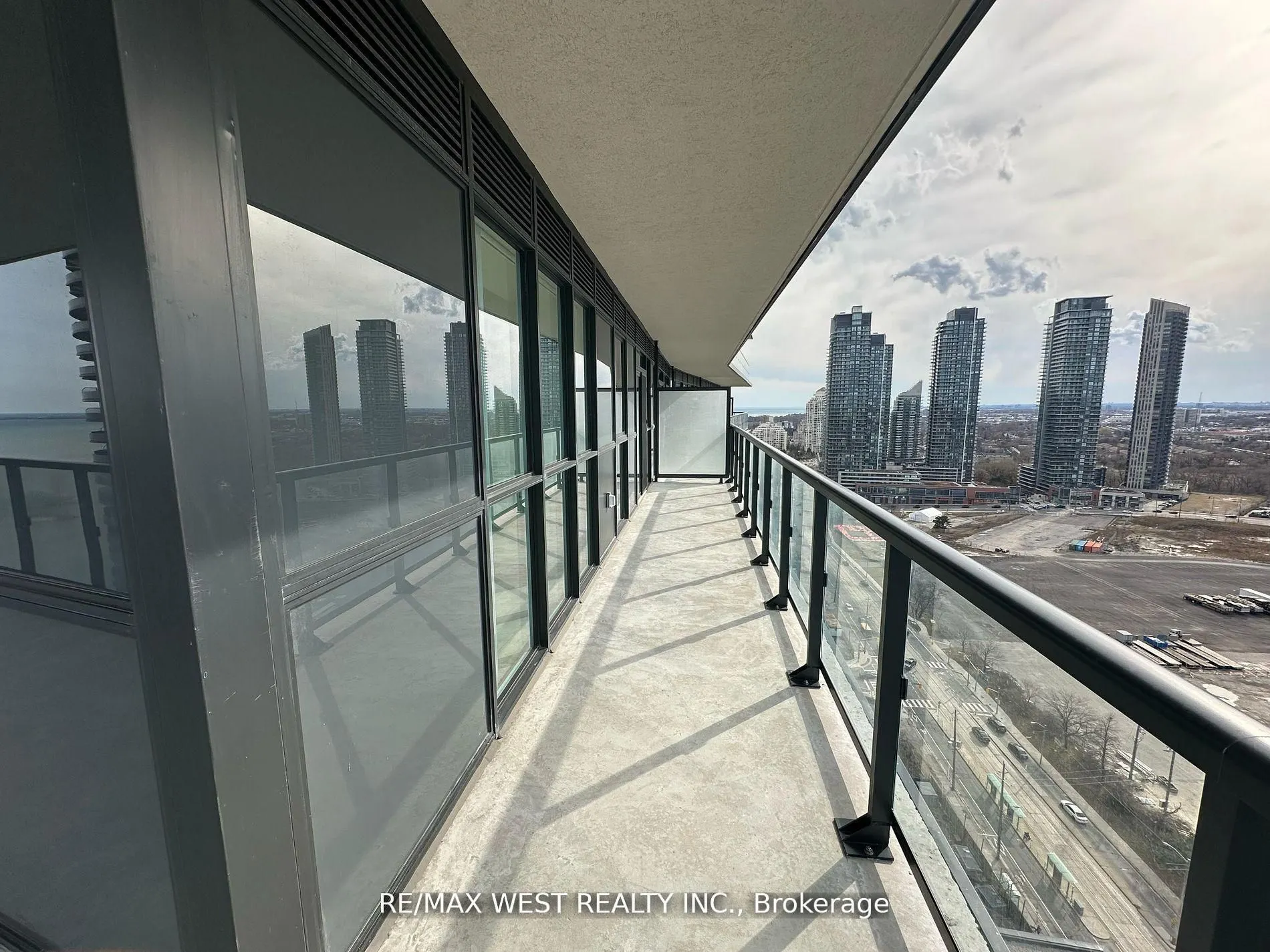 38 Annie Craig Drive #2511