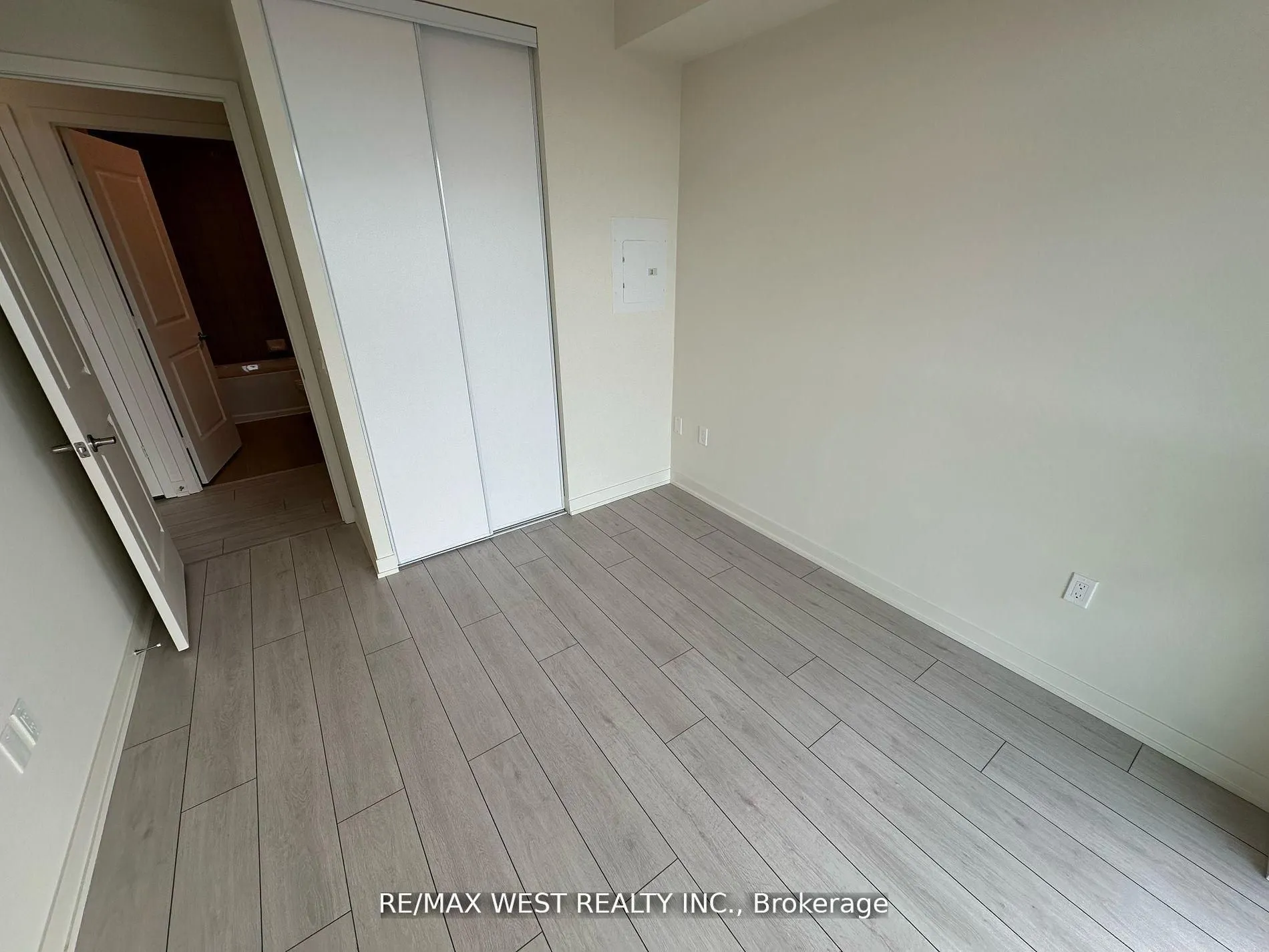 38 Annie Craig Drive #2511