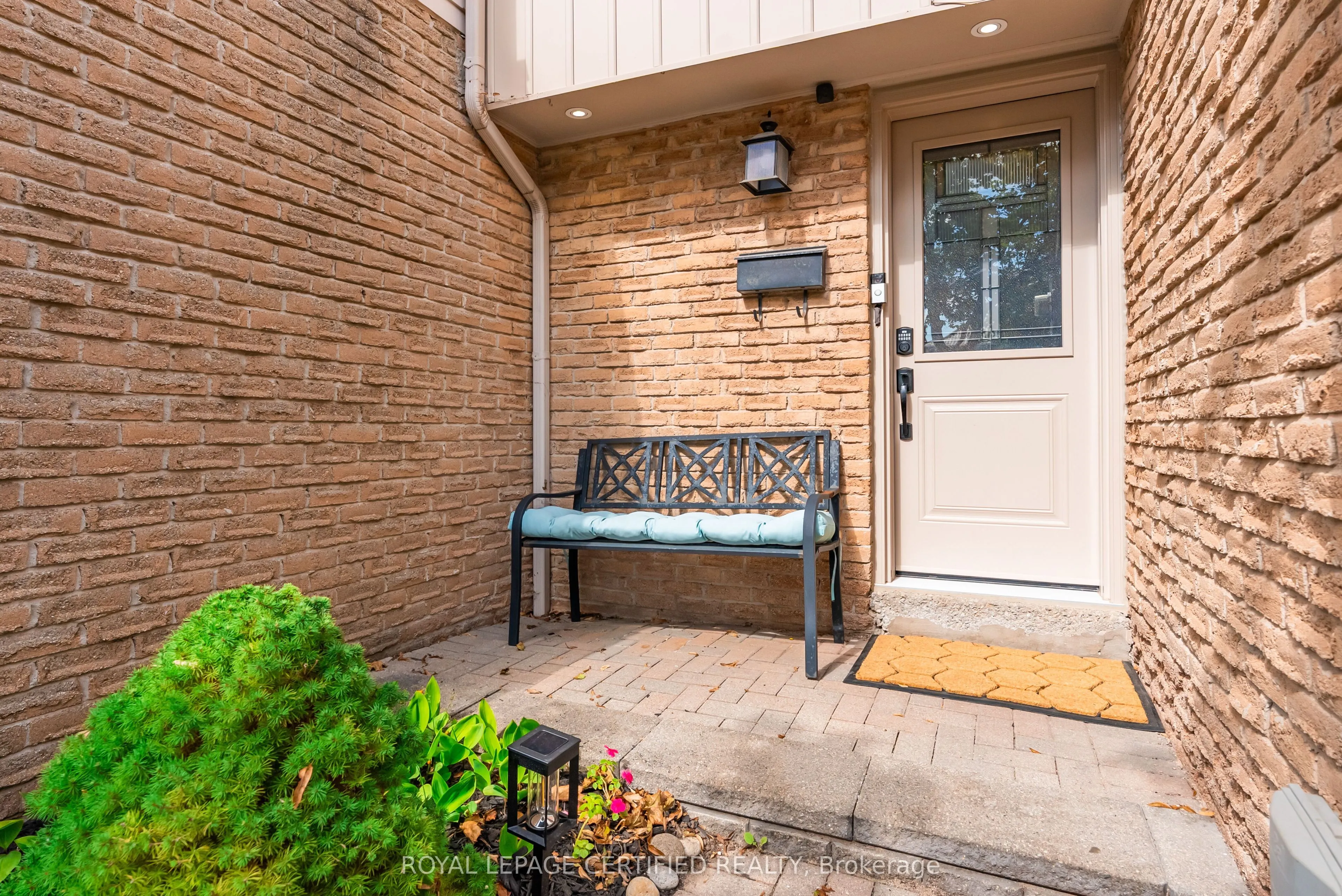1532 Lancaster Drive #38