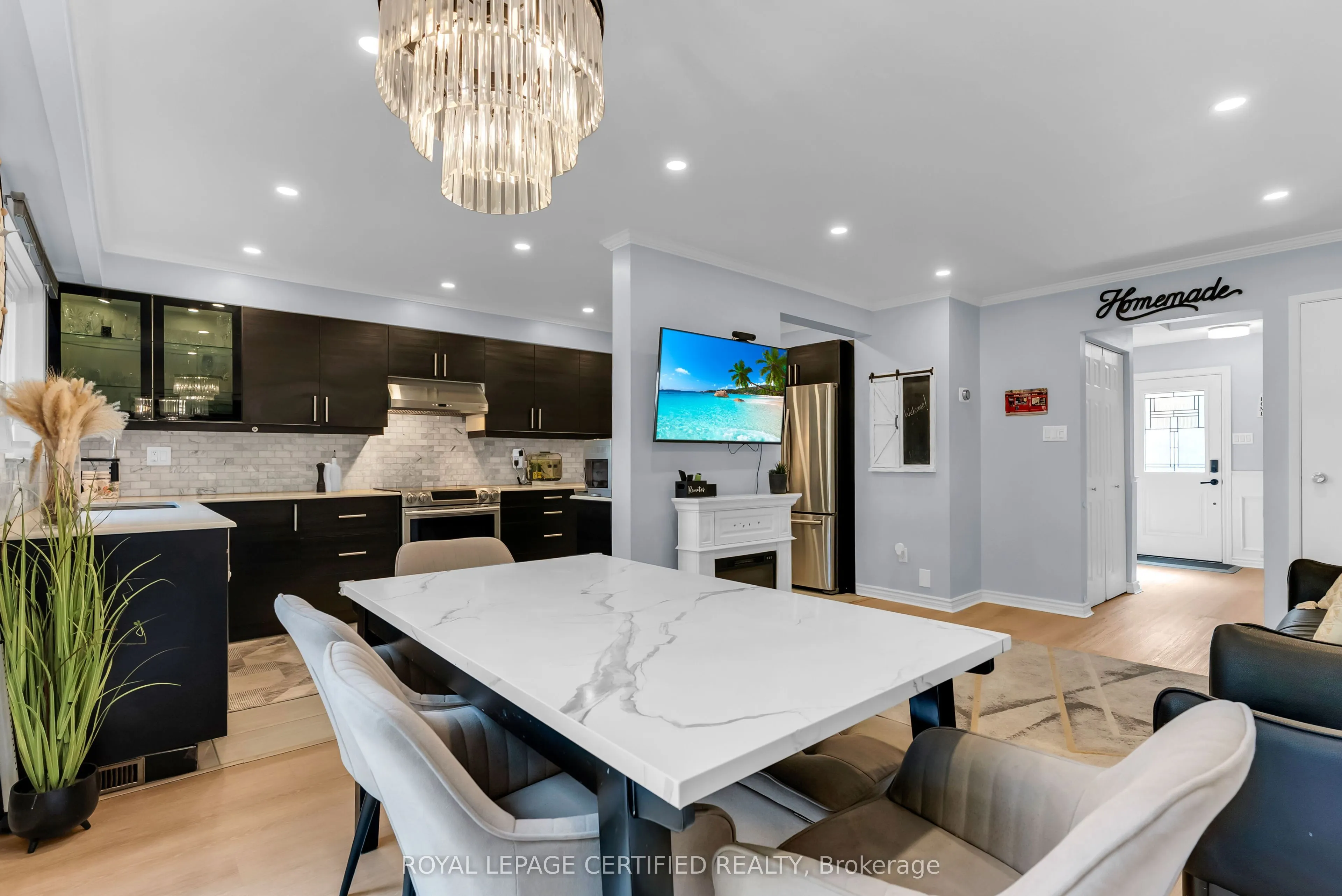 1532 Lancaster Drive #38