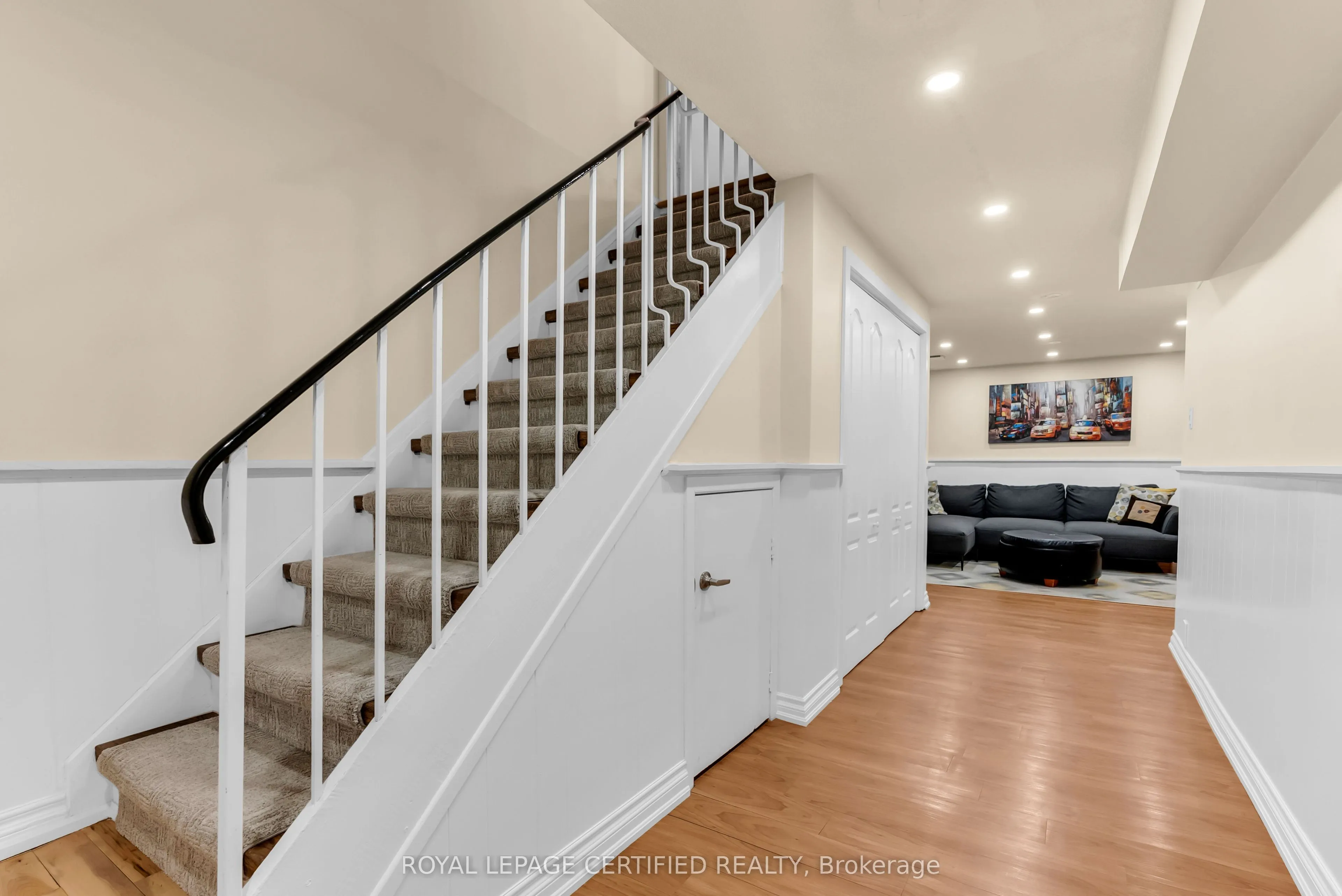 1532 Lancaster Drive #38