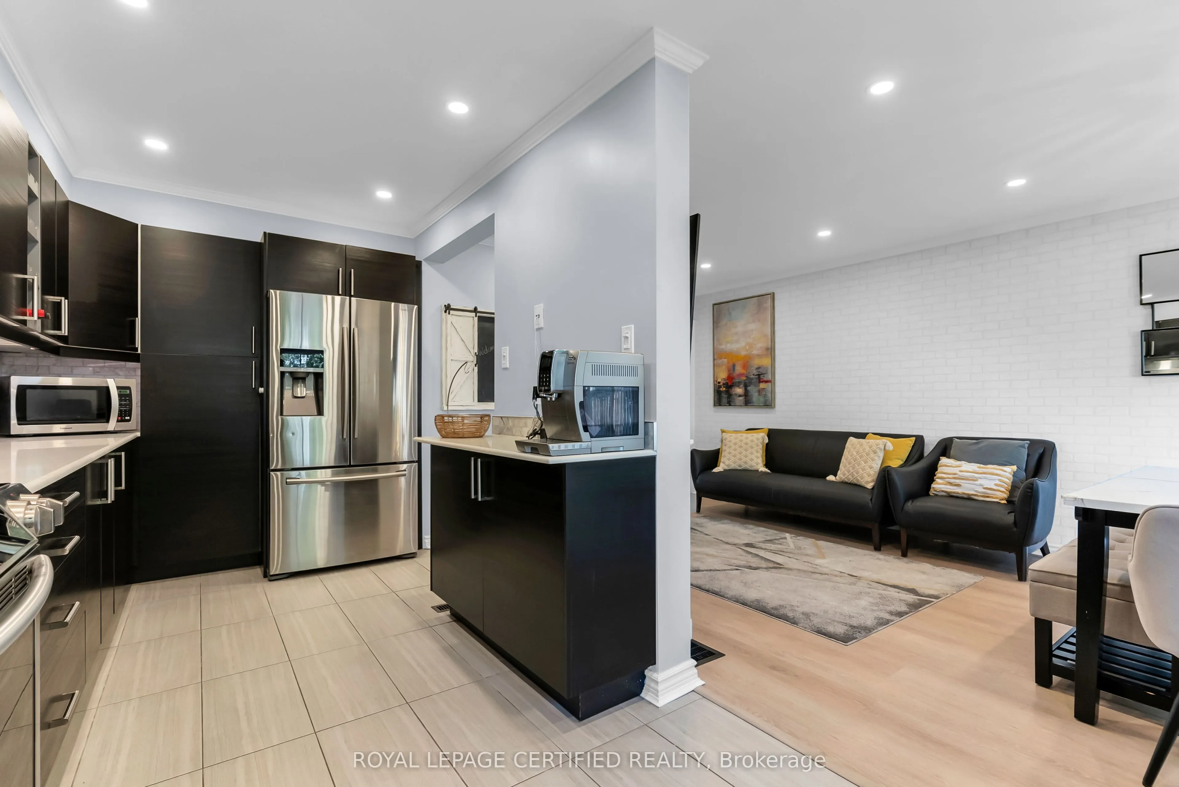1532 Lancaster Drive #38