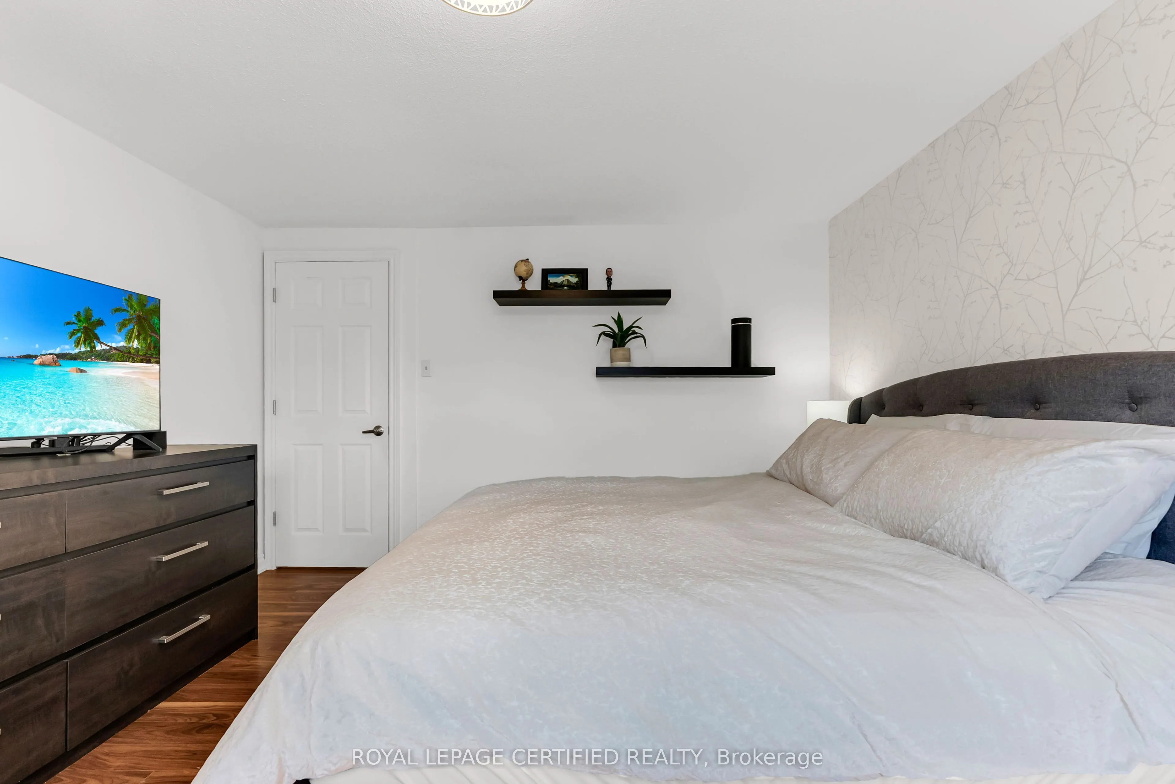1532 Lancaster Drive #38
